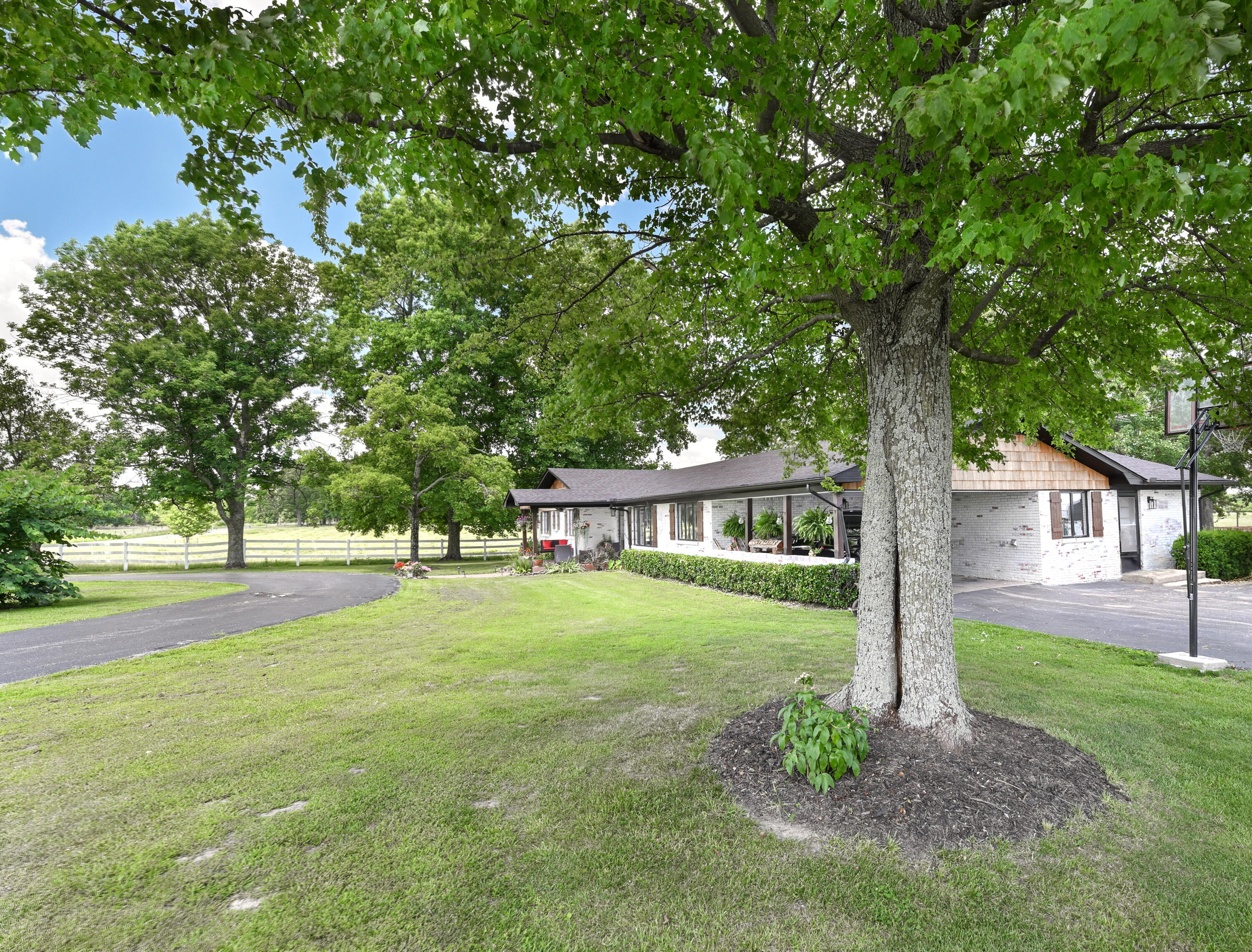 15778 Lawrence 2130 Property Photo 2