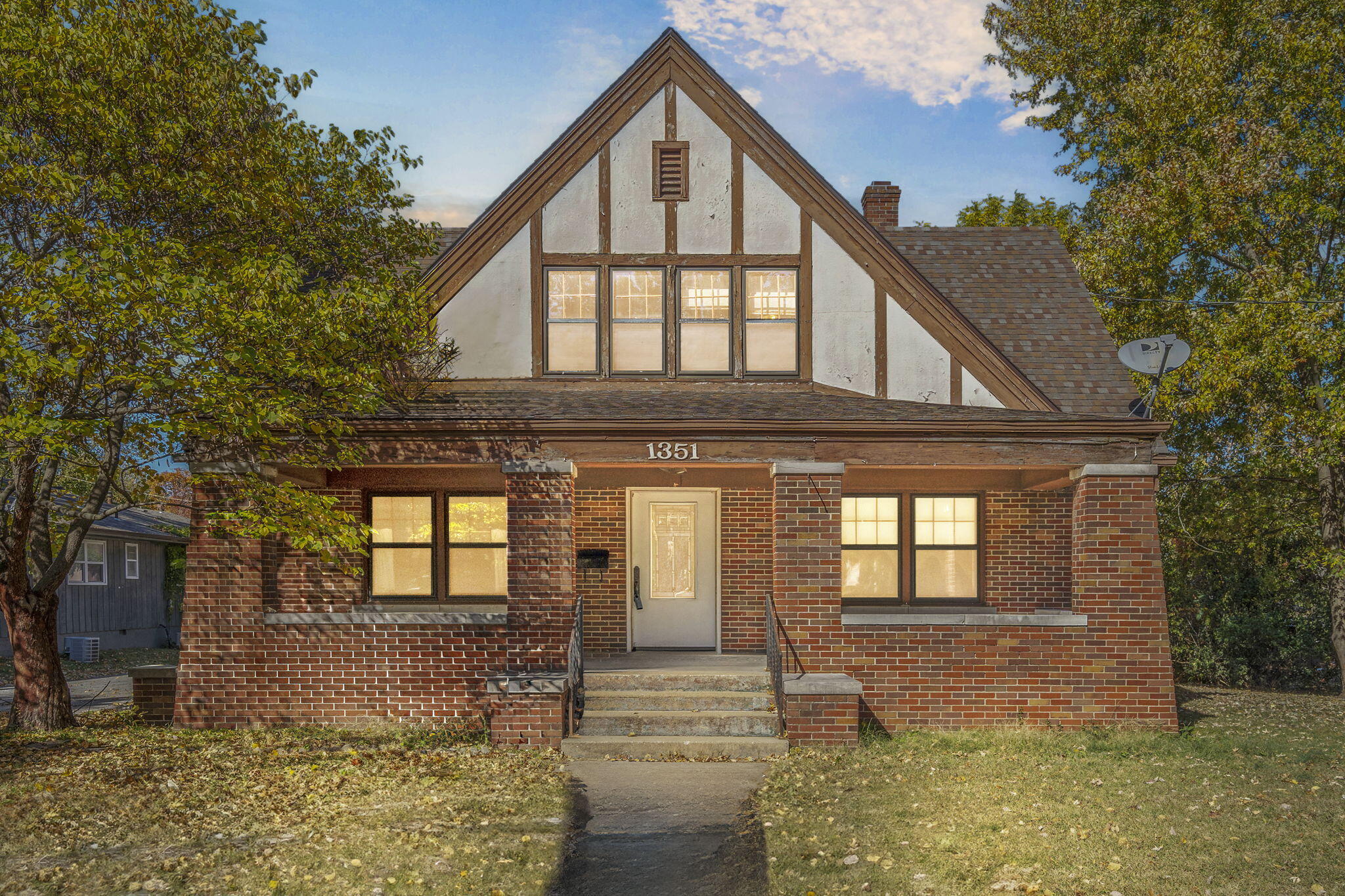 1351 East Elm Street Property Photo 2