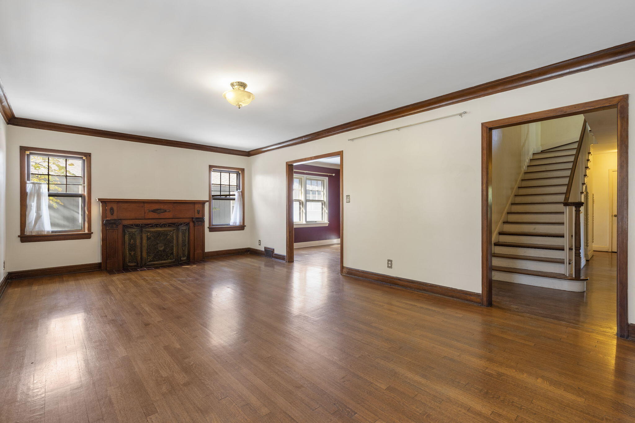 1351 East Elm Street Property Photo 3