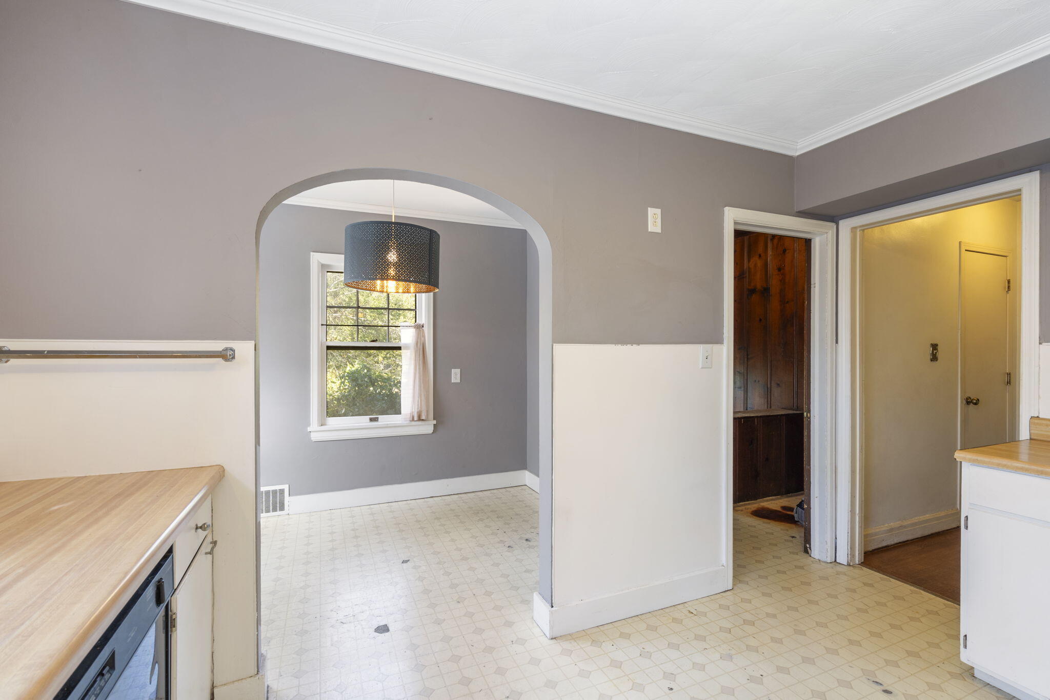 1351 East Elm Street Property Photo 11