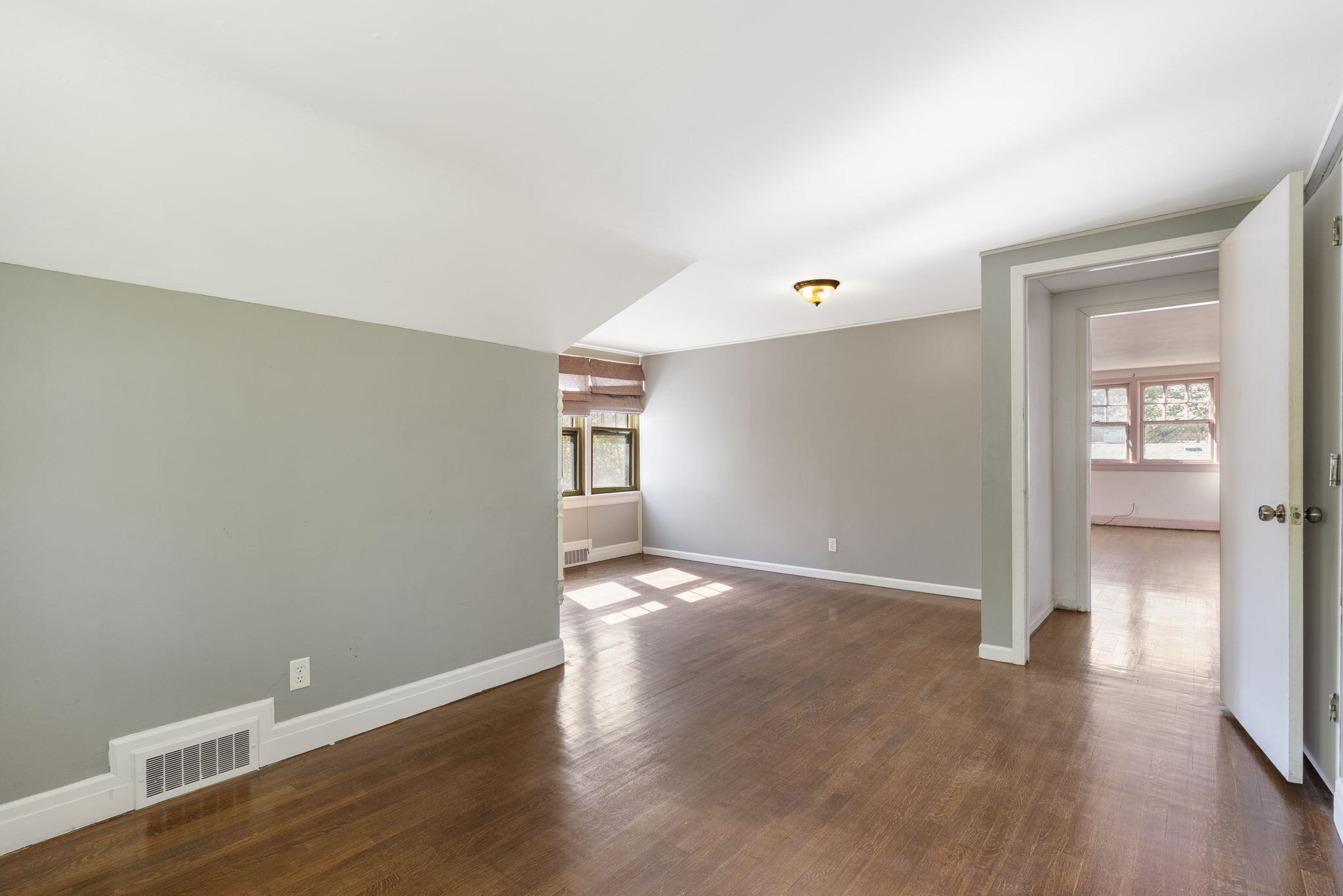 1351 East Elm Street Property Photo 24