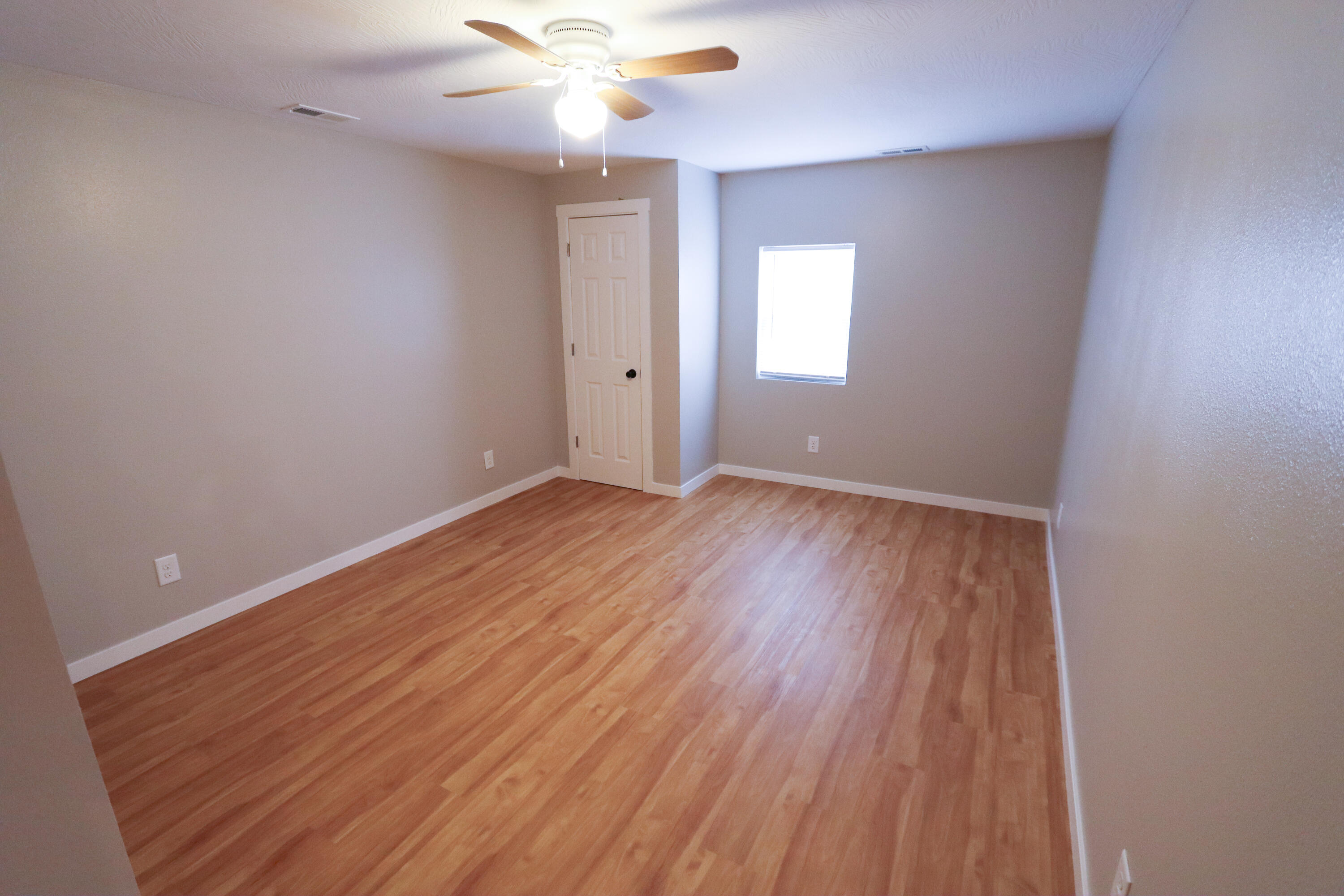 118 North Elgin Avenue Property Photo 9
