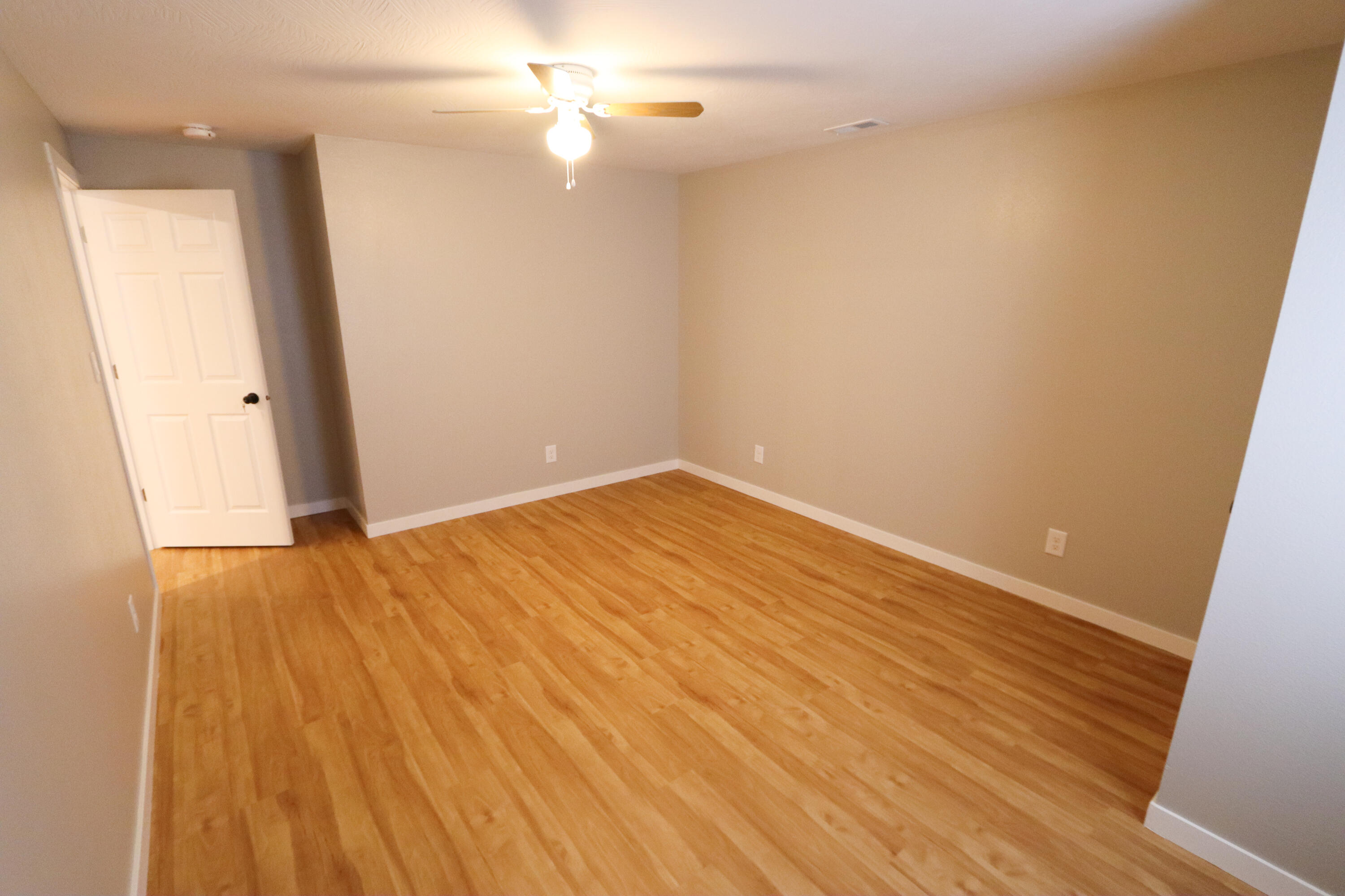 118 North Elgin Avenue Property Photo 11