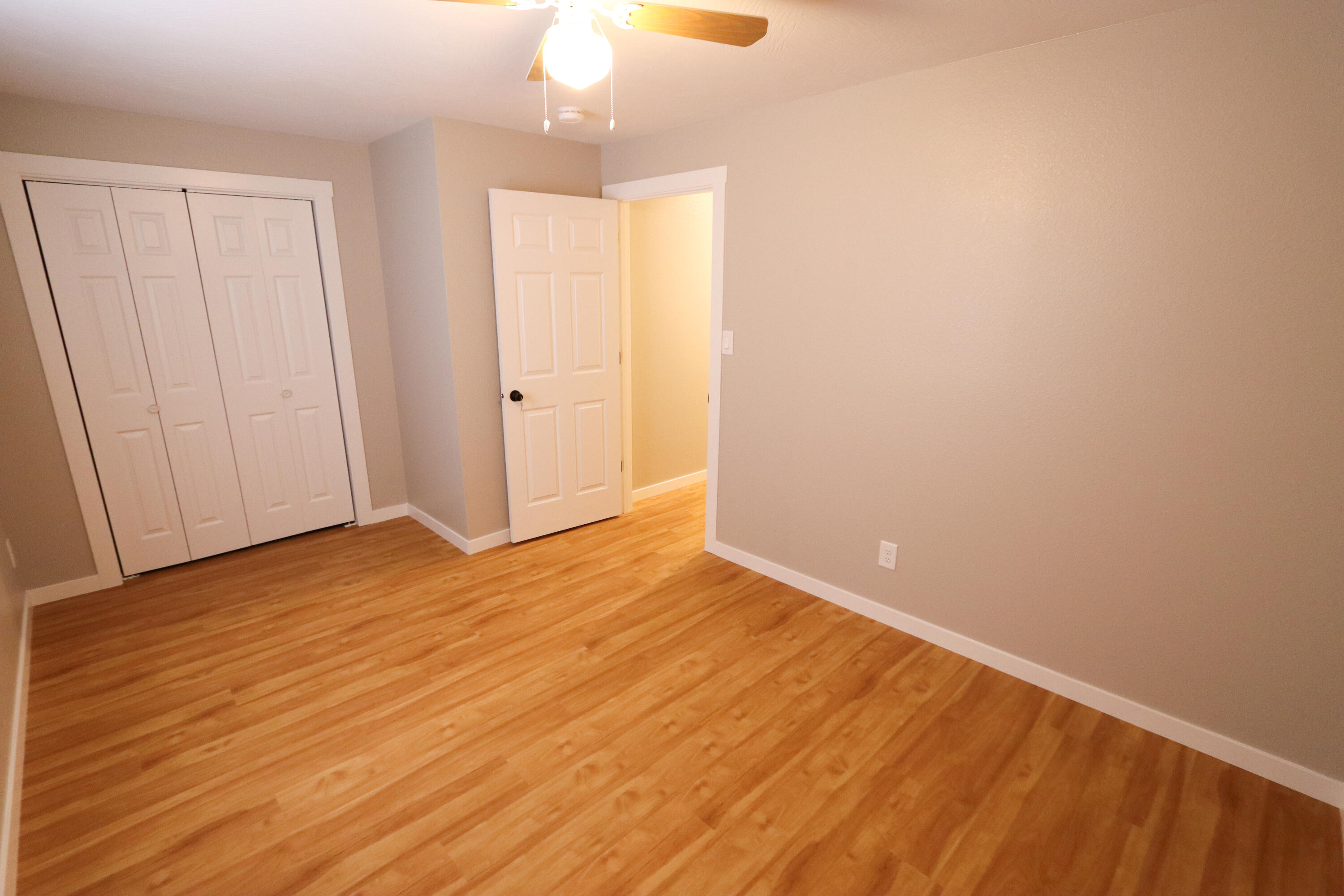 118 North Elgin Avenue Property Photo 23