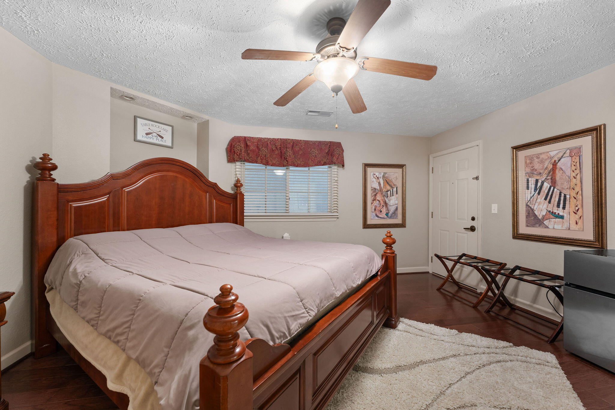 250 Lakewood Drive Property Photo 25