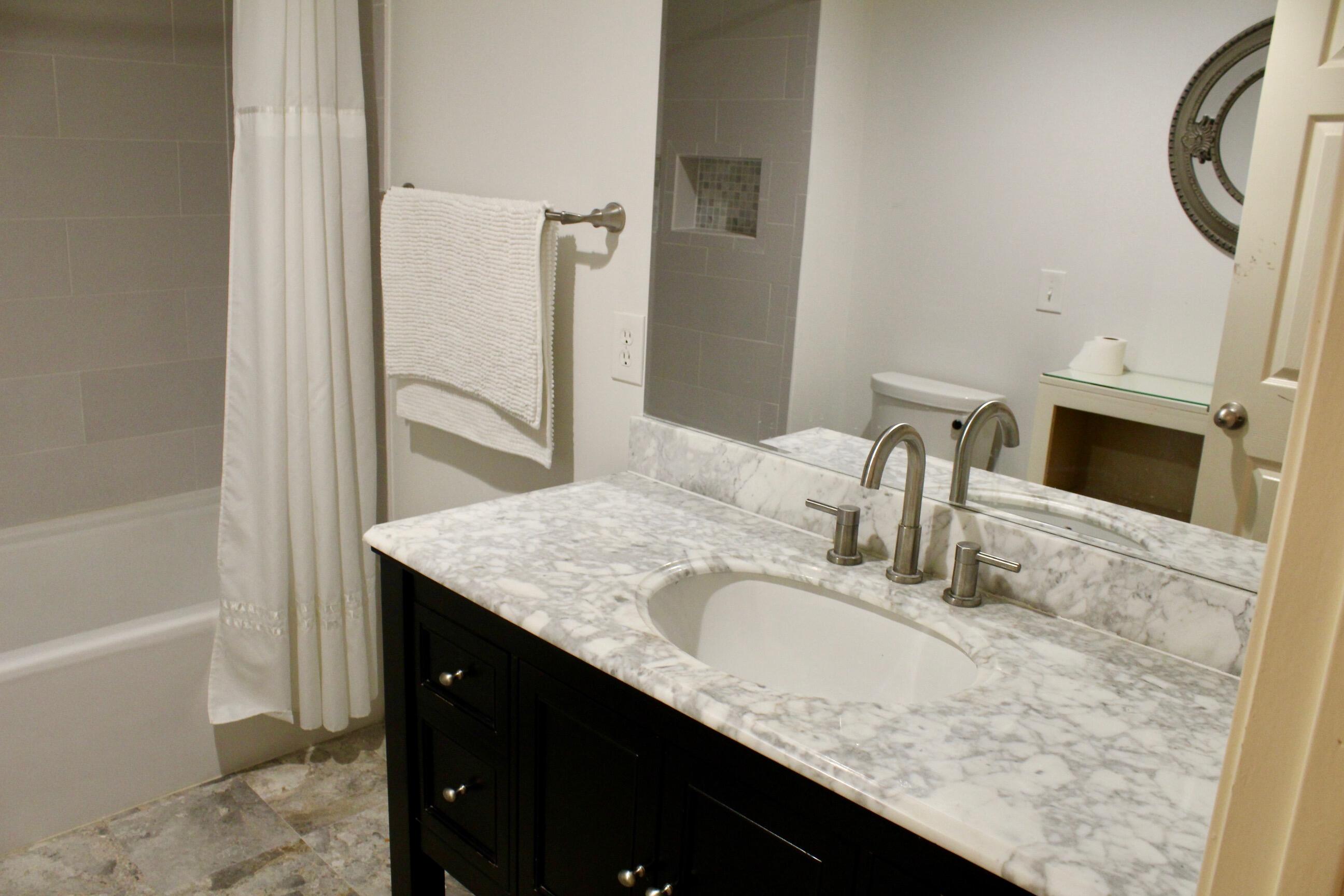 8 Golden Drive Property Photo 11