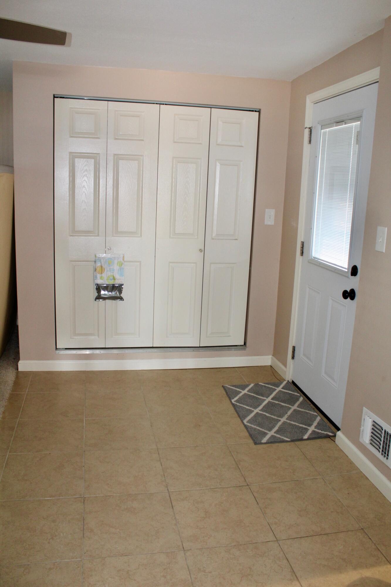 8 Golden Drive Property Photo 24