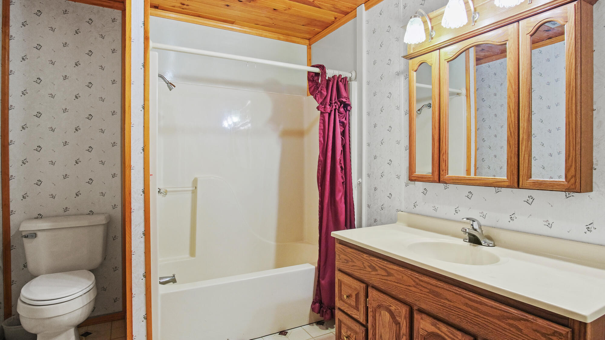 7048 County Road 1320 Property Photo 14