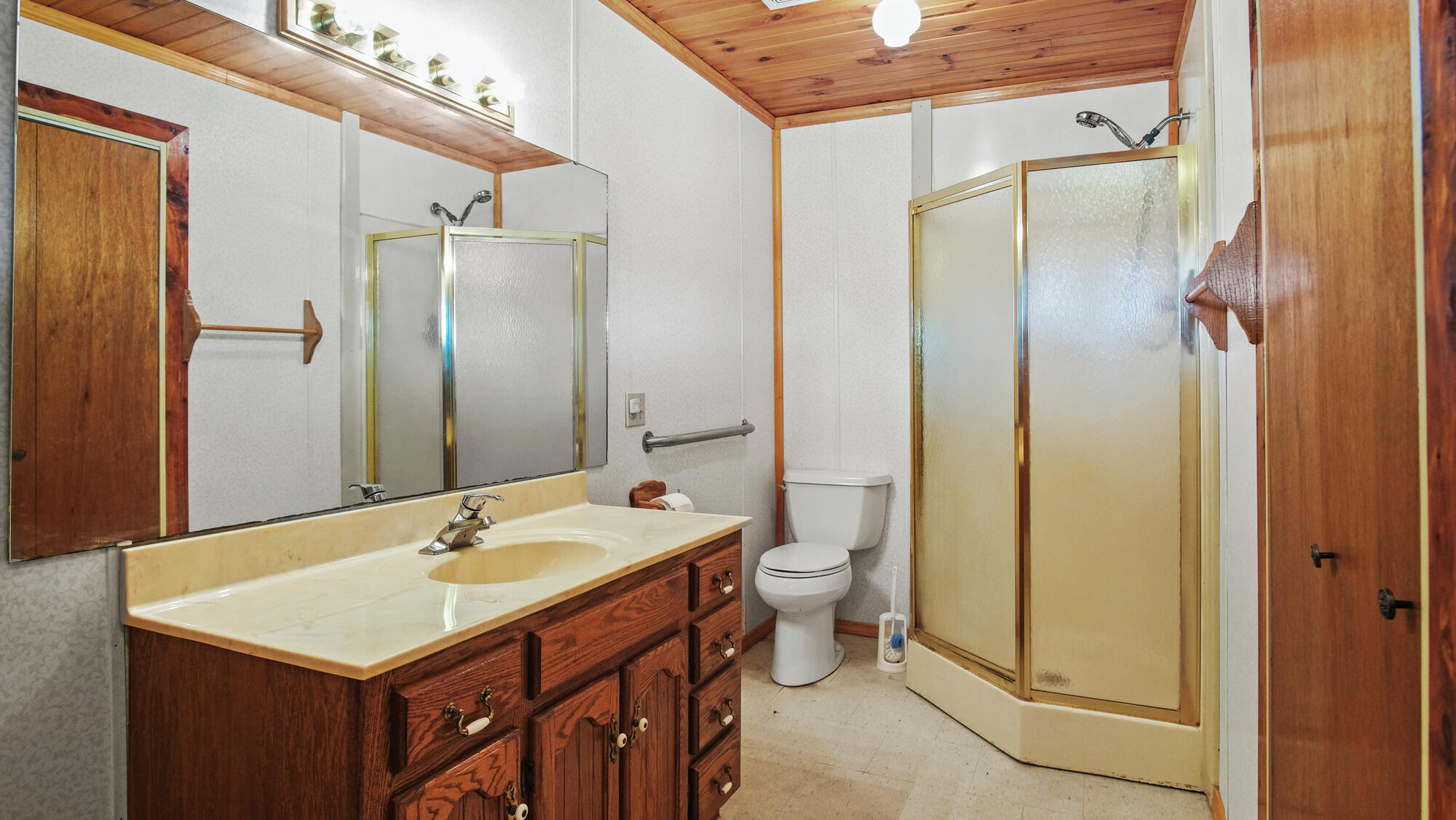 7048 County Road 1320 Property Photo 17