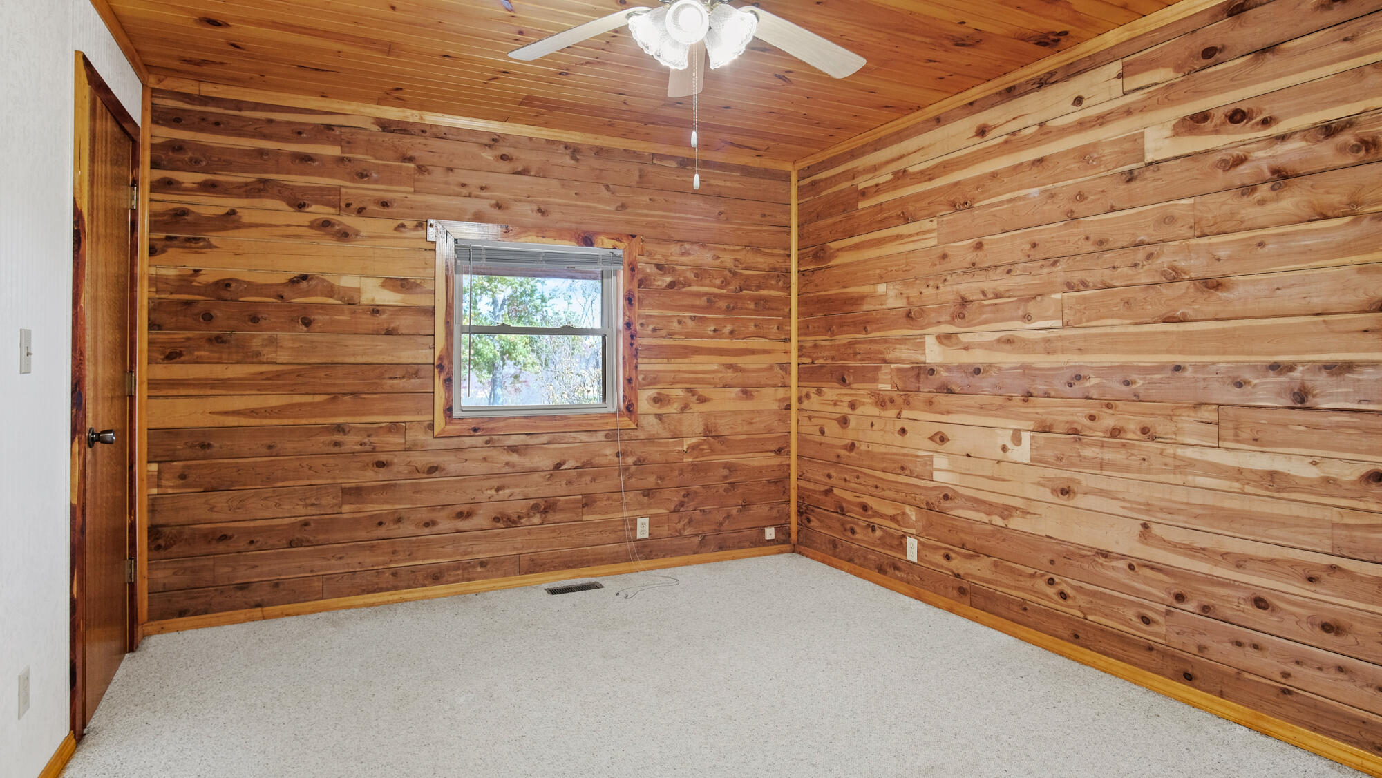 7048 County Road 1320 Property Photo 18