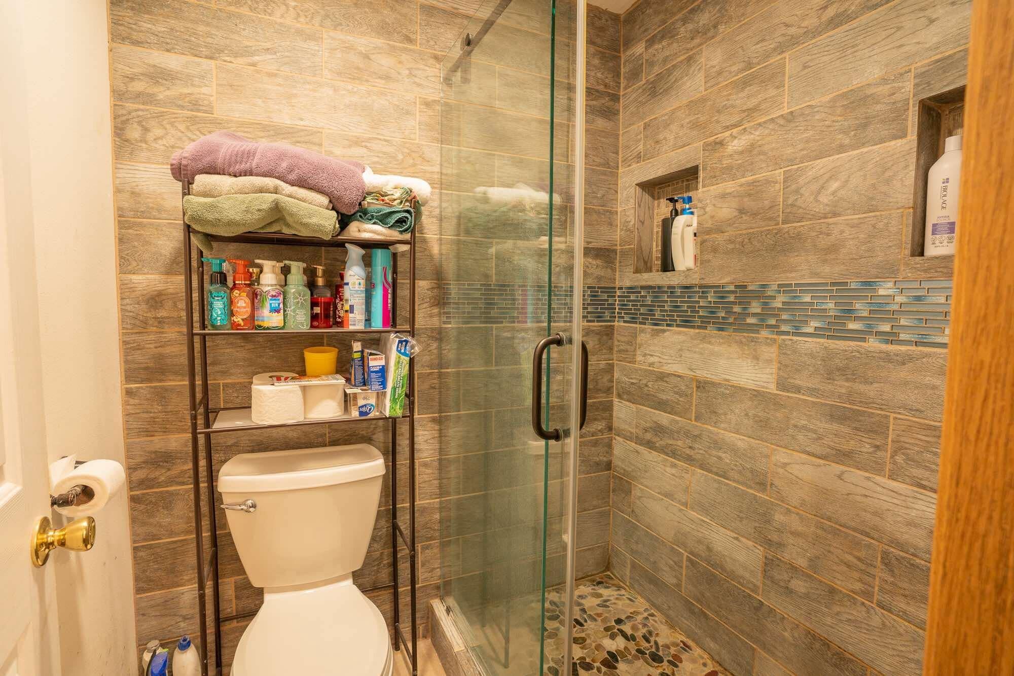 22239 Lawrence 1100 Property Photo 18