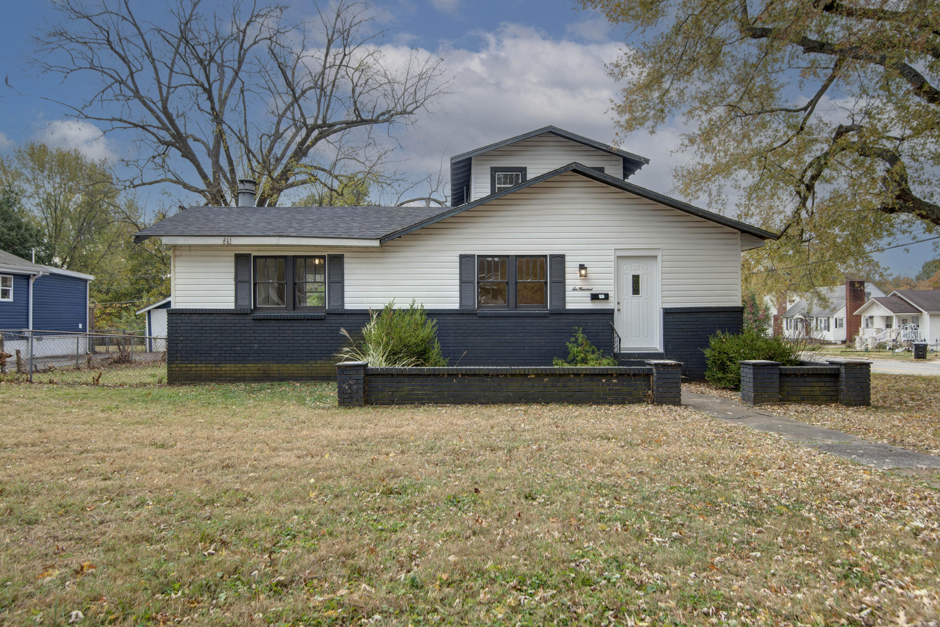 600 East Cozy Street Property Photo