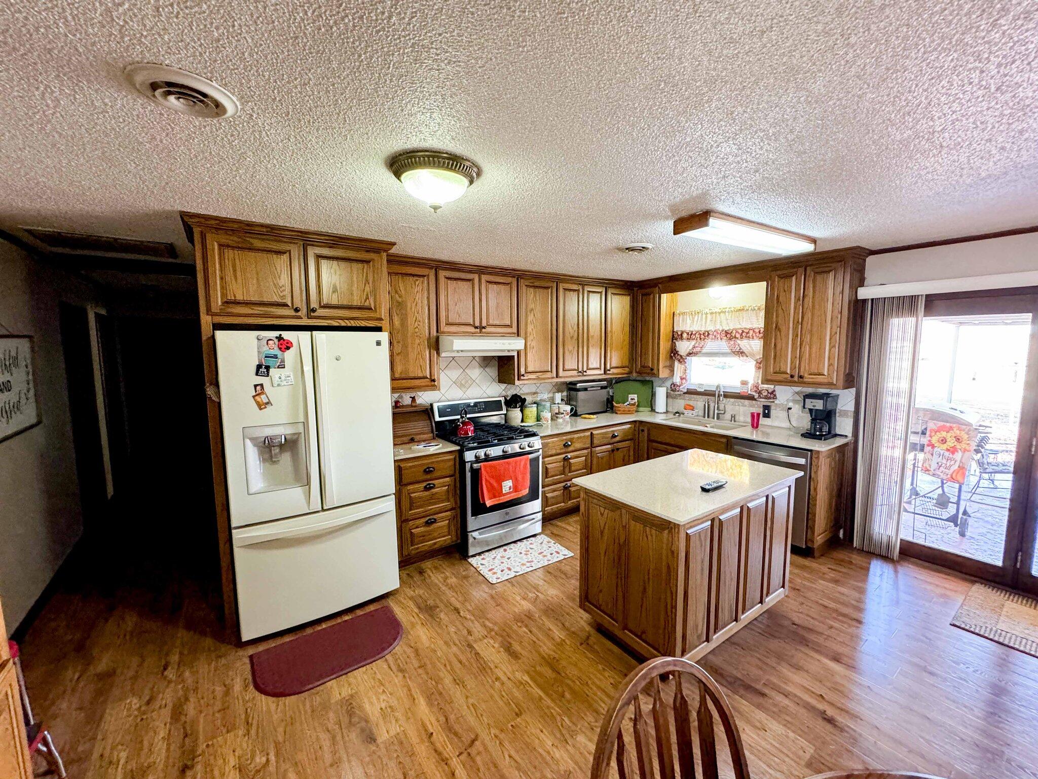 2514 State Hwy 97 Property Photo 7