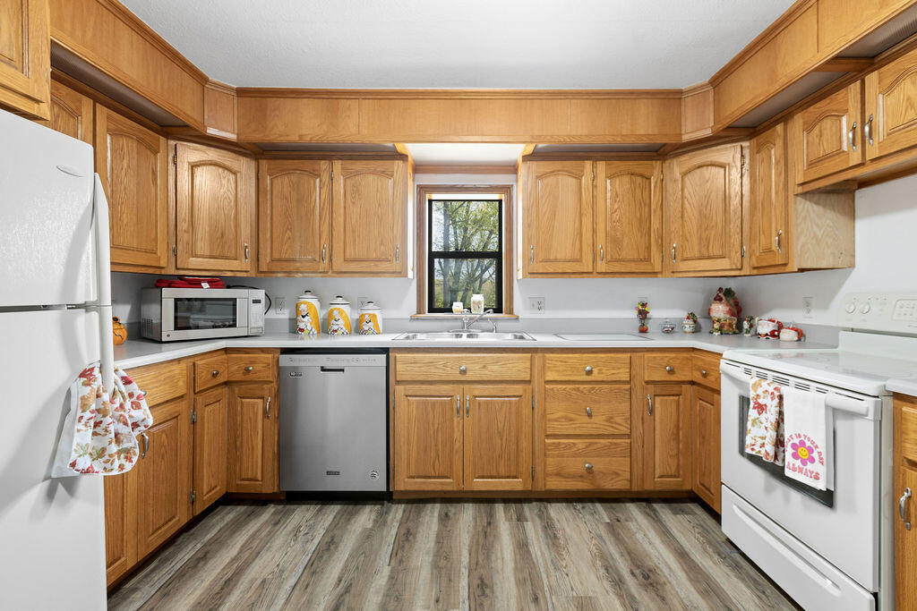 109 County Road 555b Property Photo 3