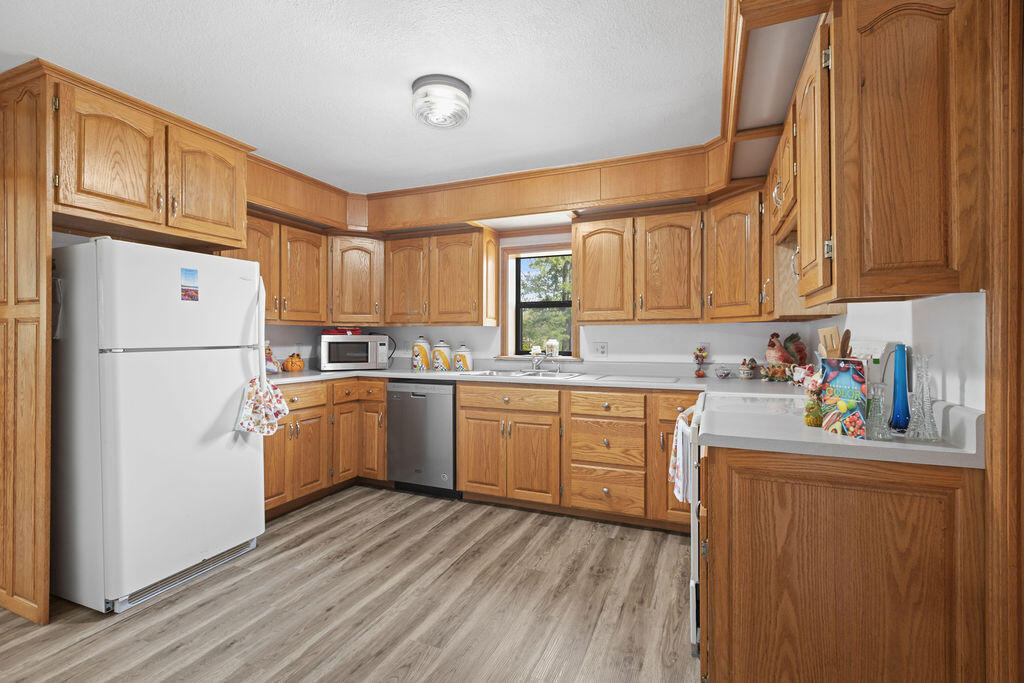 109 County Road 555b Property Photo 5