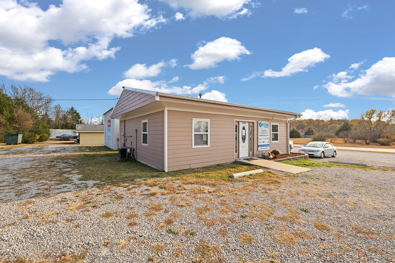 1302 Shull Street Property Photo 4