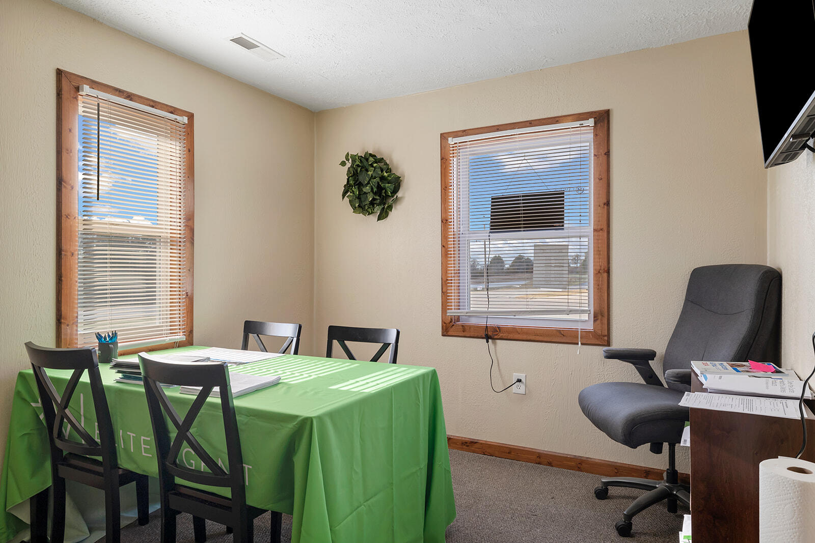 1302 Shull Street Property Photo 9