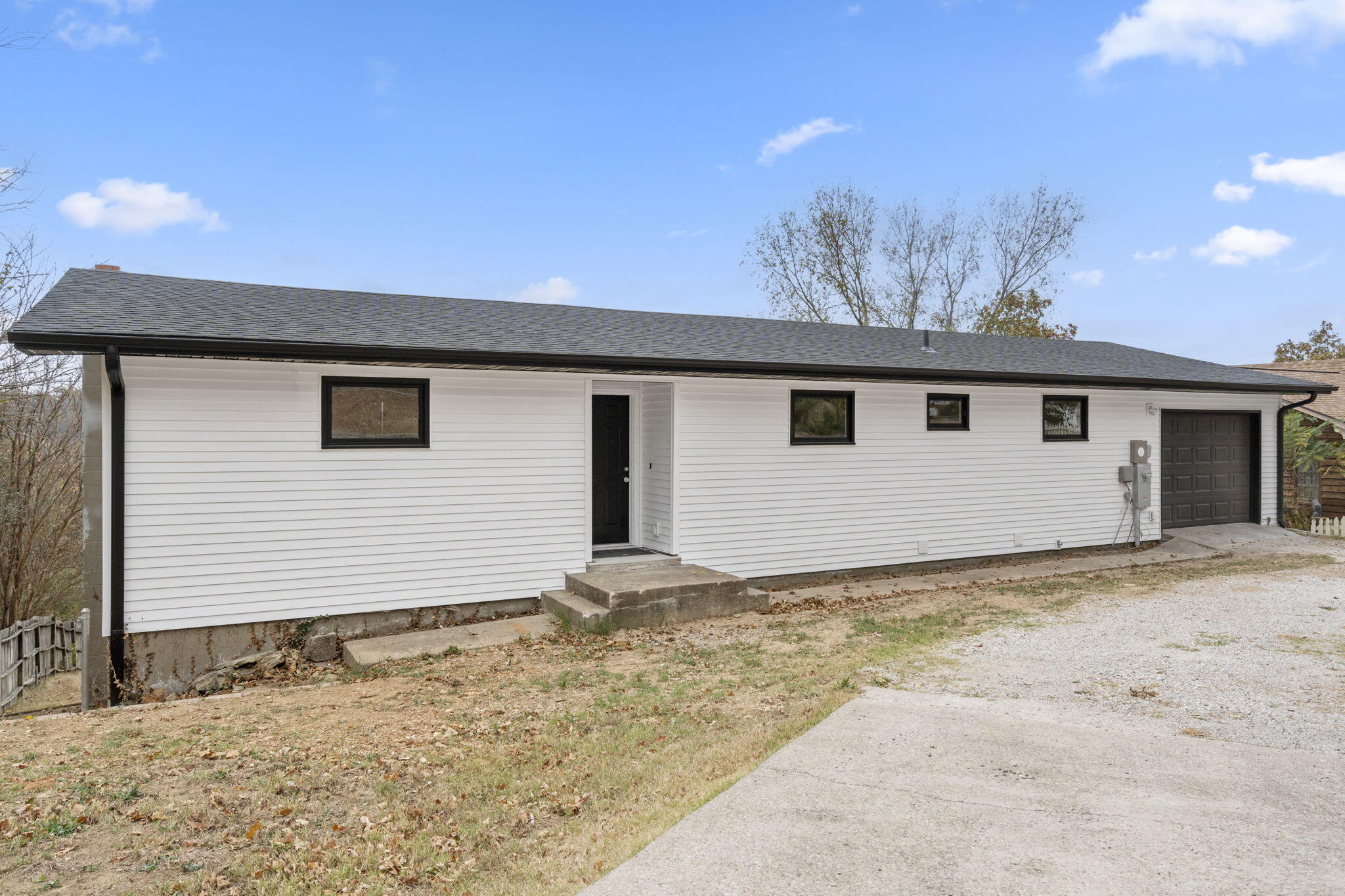 504 West Hensley Street Property Photo 3