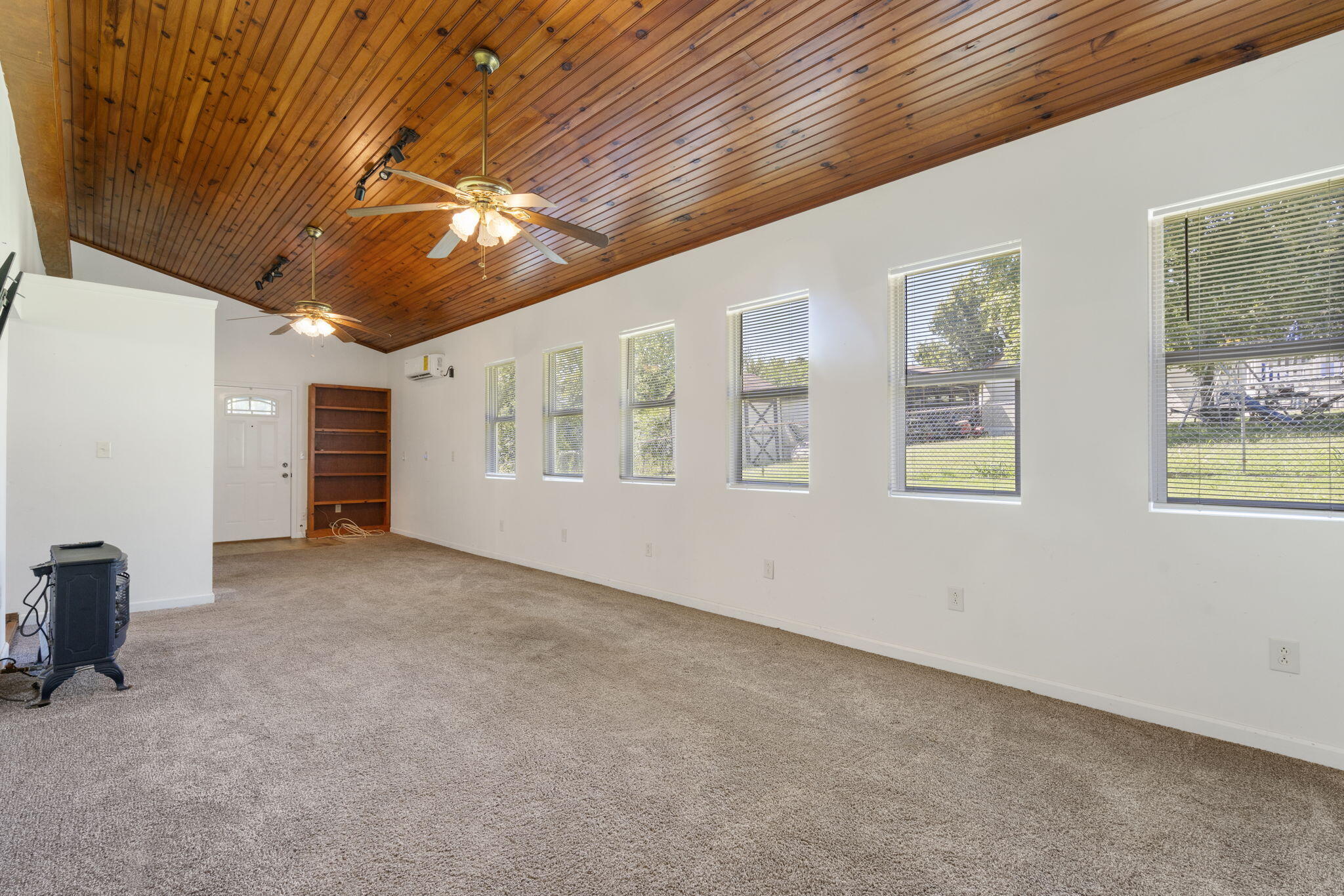 213 4th Street Property Photo 6
