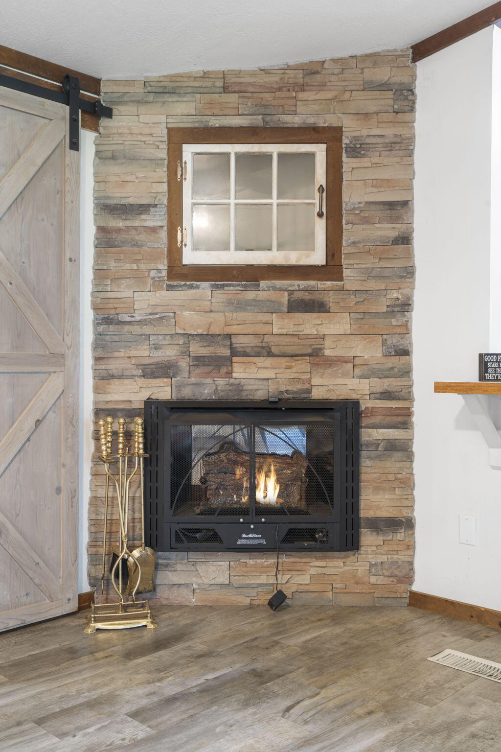 213 4th Street Property Photo 10