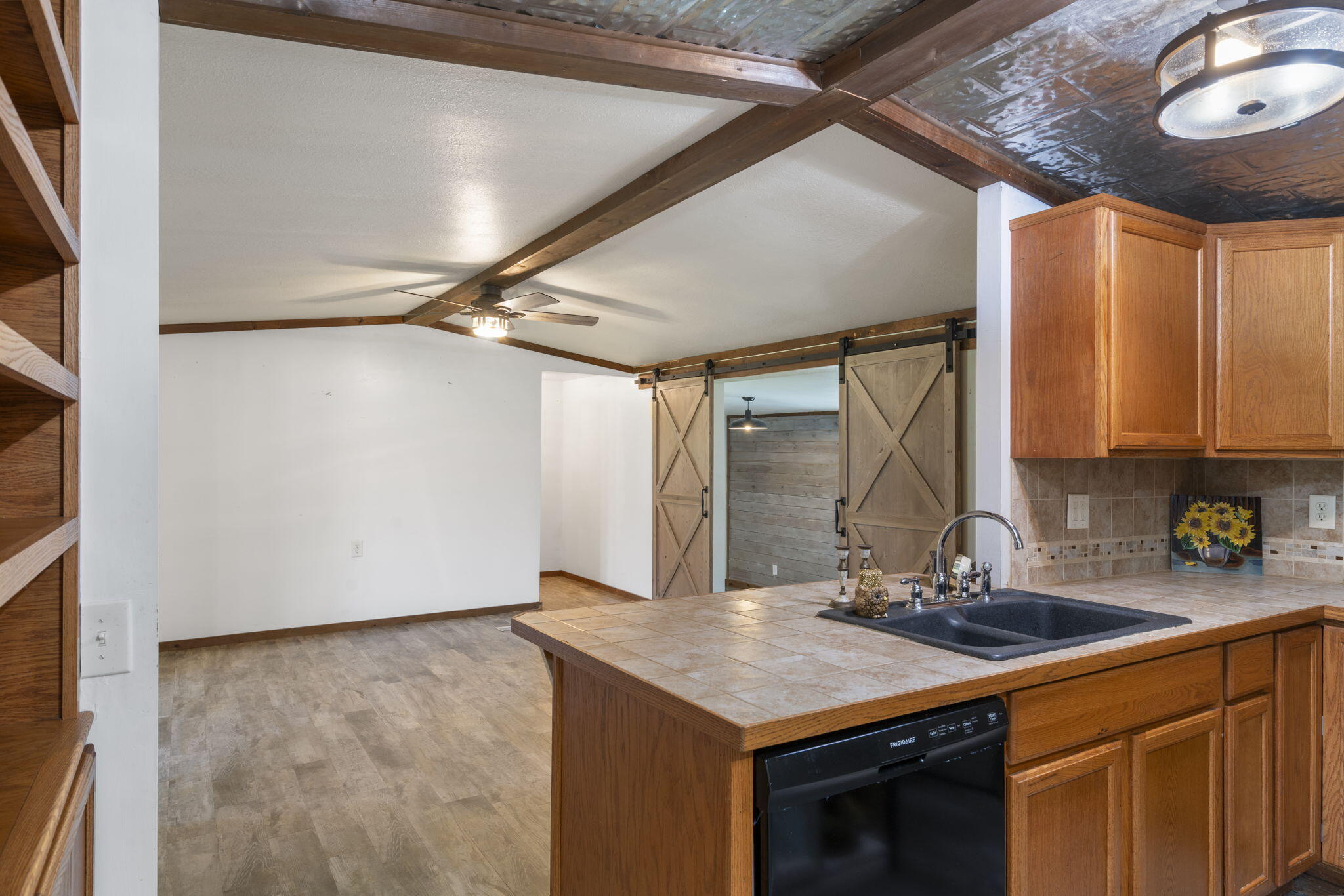 213 4th Street Property Photo 16