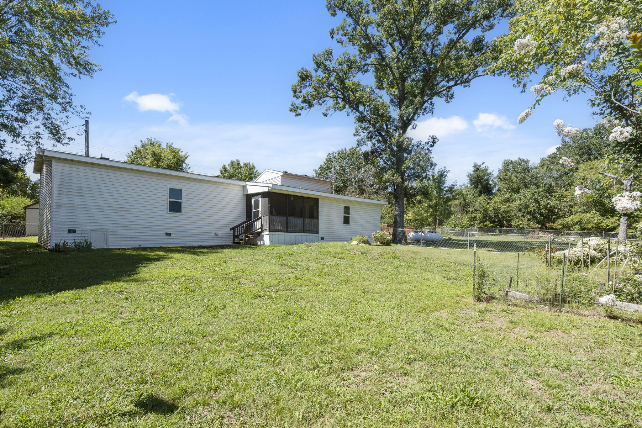 213 4th Street Property Photo 35