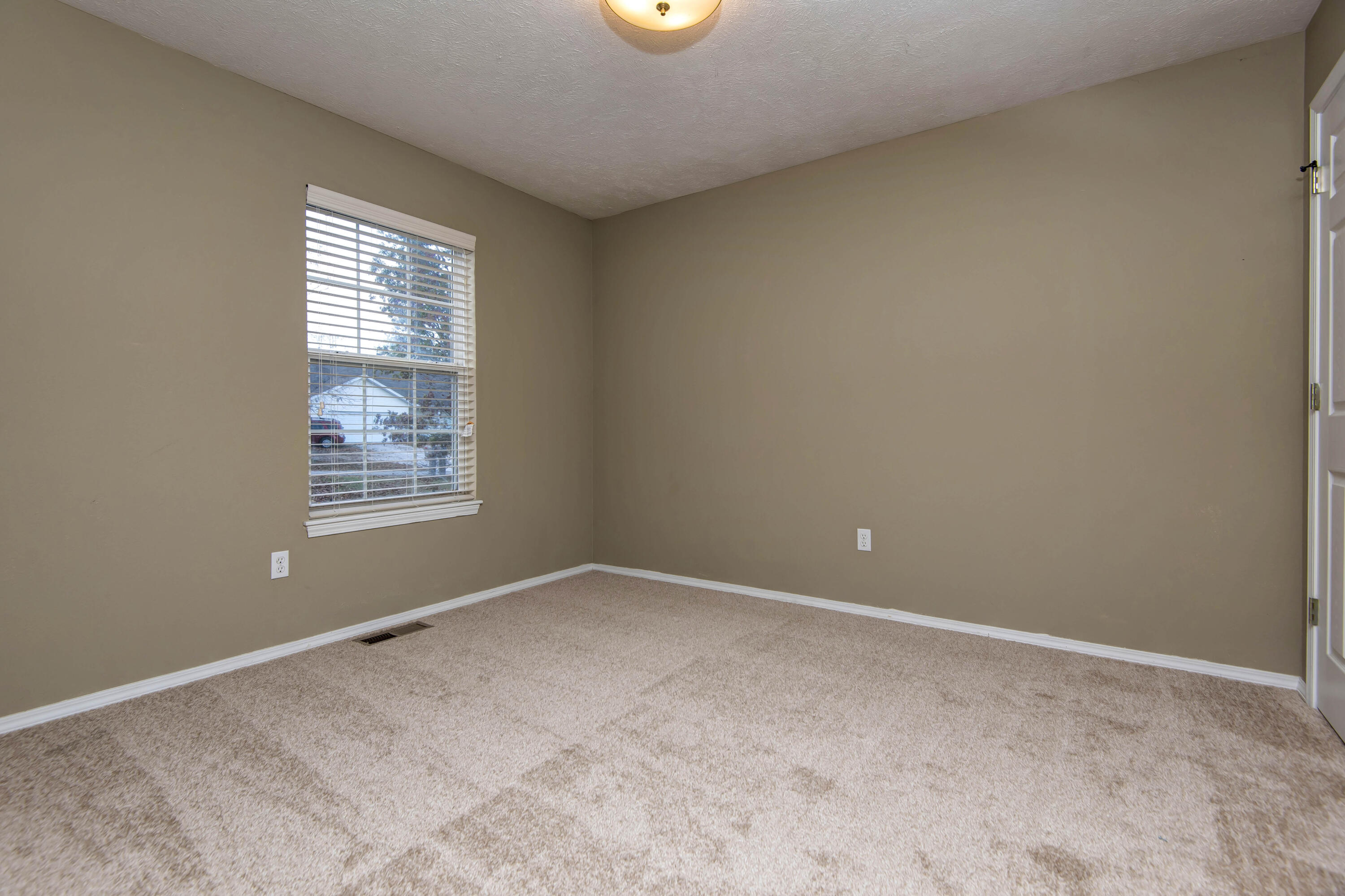 81 Clear Cove Drive Property Photo 21