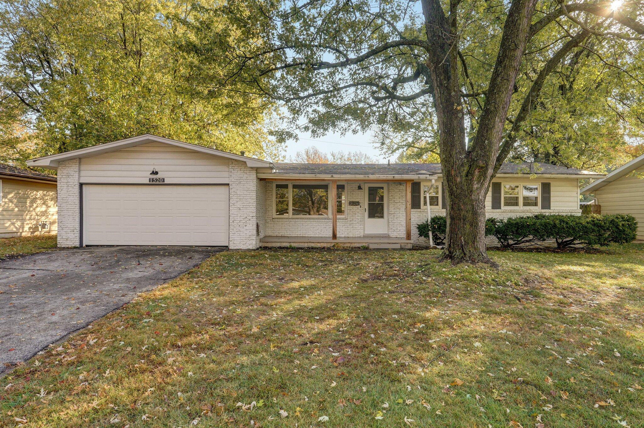 1520 South St Charles Avenue Property Photo 1