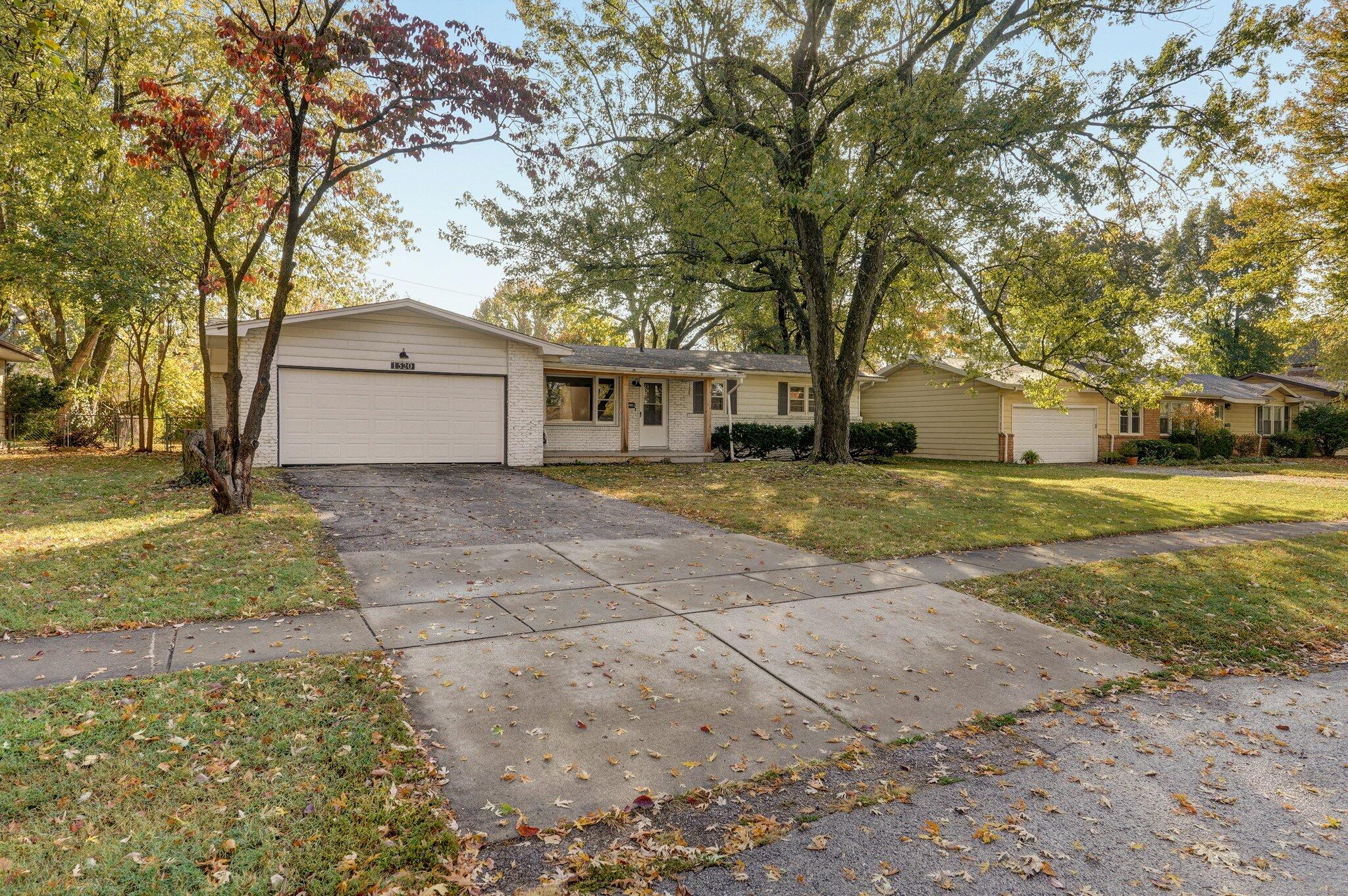 1520 South St Charles Avenue Property Photo 2