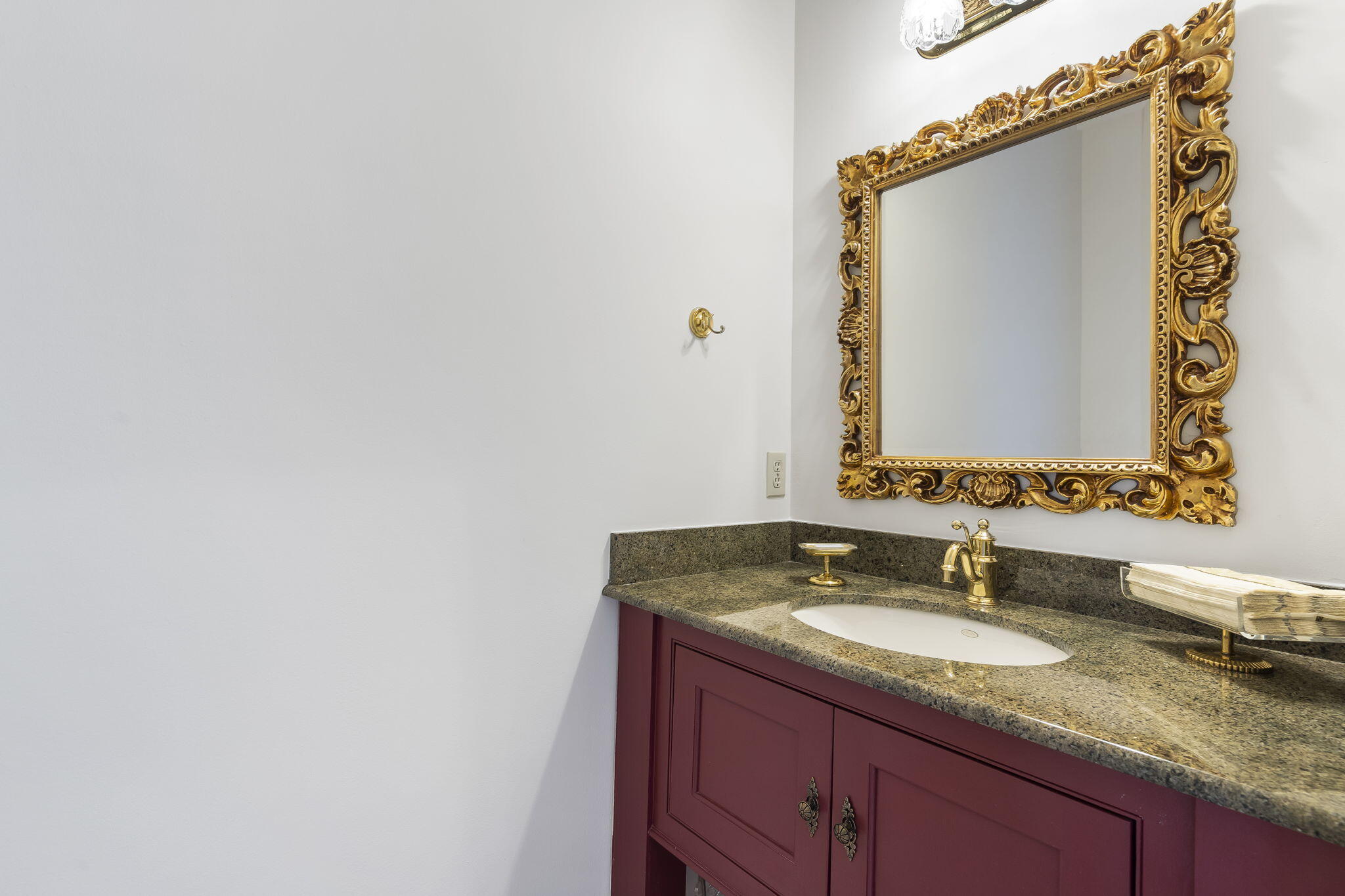 6348 South Creeksedge Court Property Photo 14