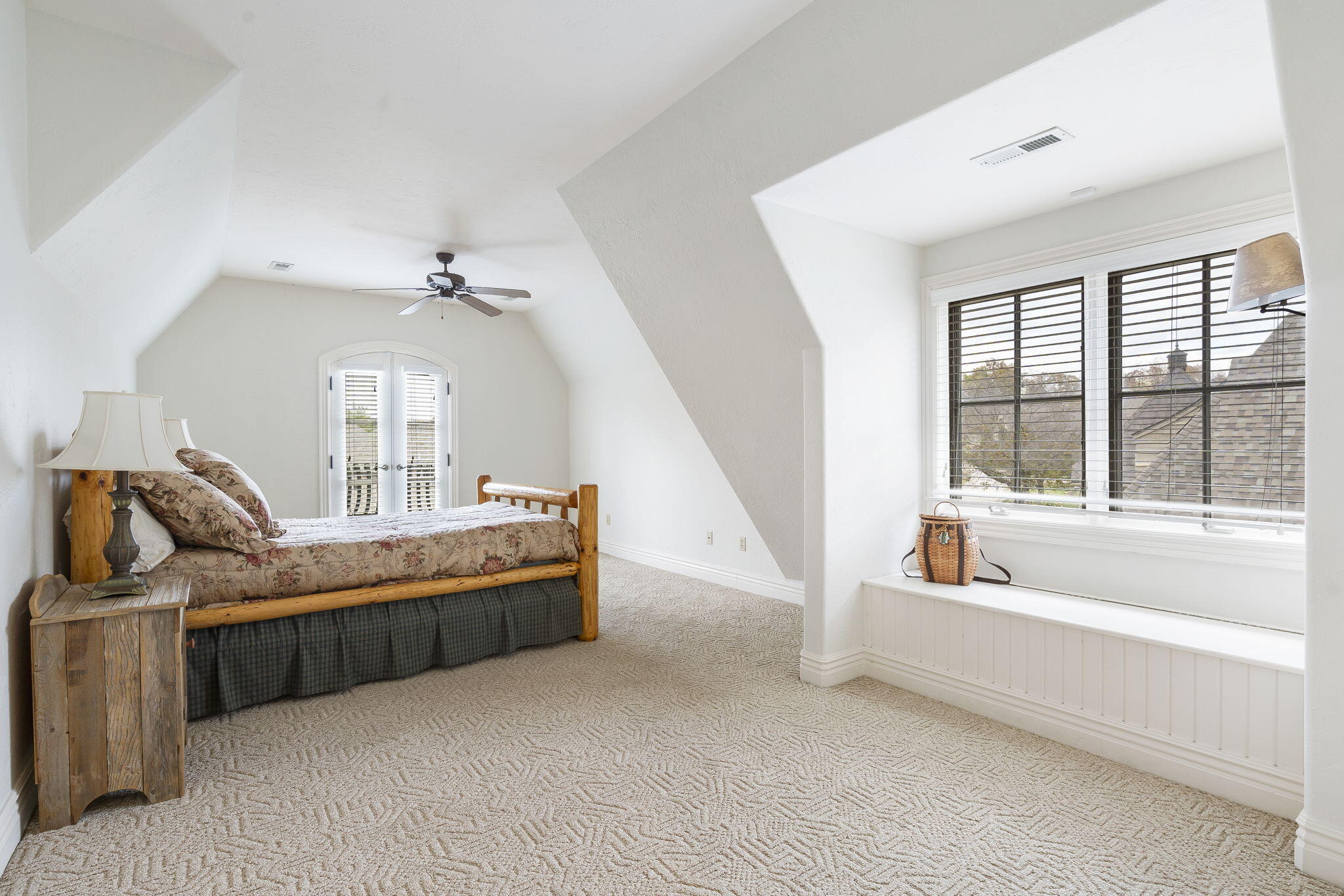 6348 South Creeksedge Court Property Photo 24