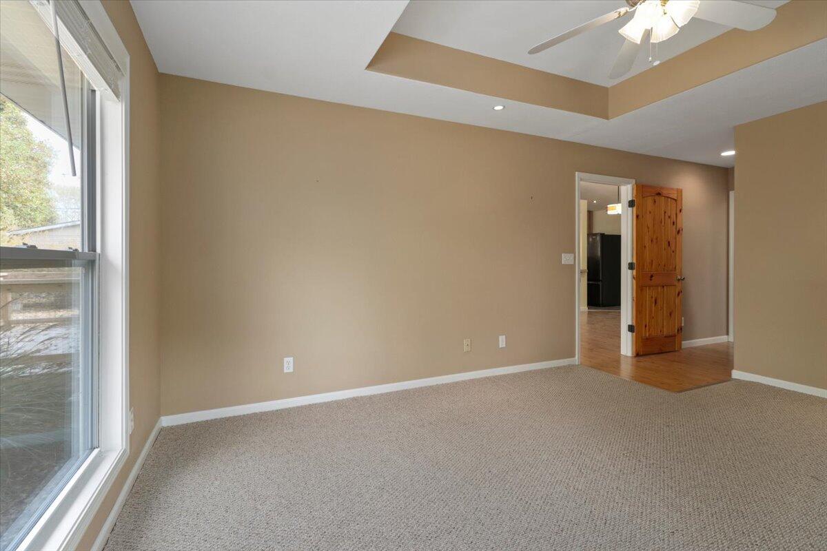 250 Morse Avenue Property Photo 12