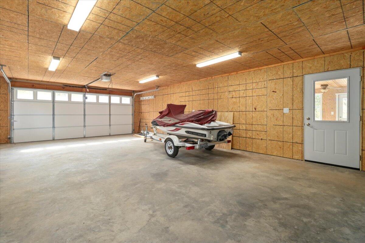 250 Morse Avenue Property Photo 21