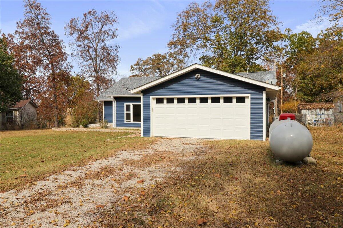 250 Morse Avenue Property Photo 25