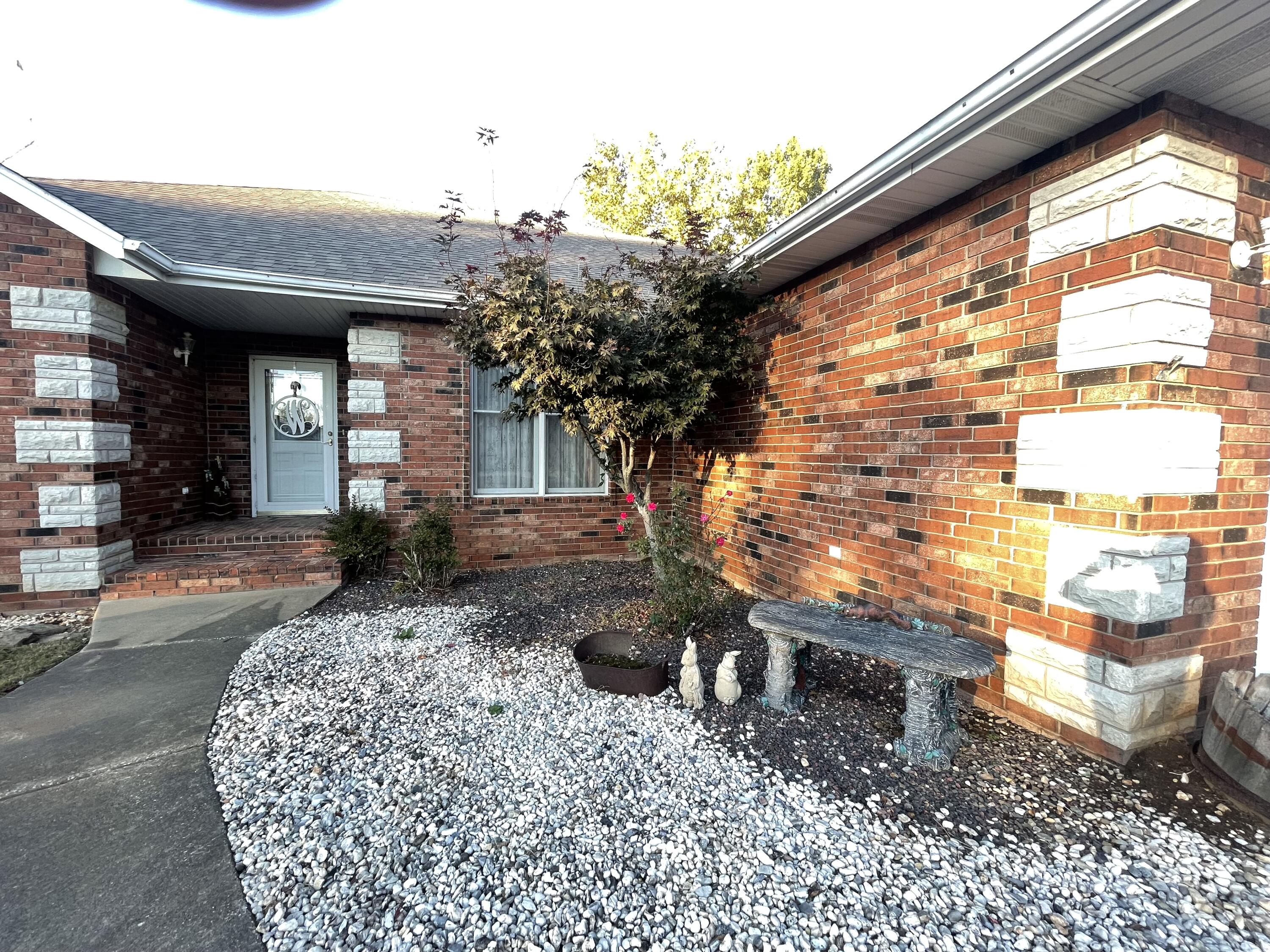 2403 Lamborn Lane Property Photo 1