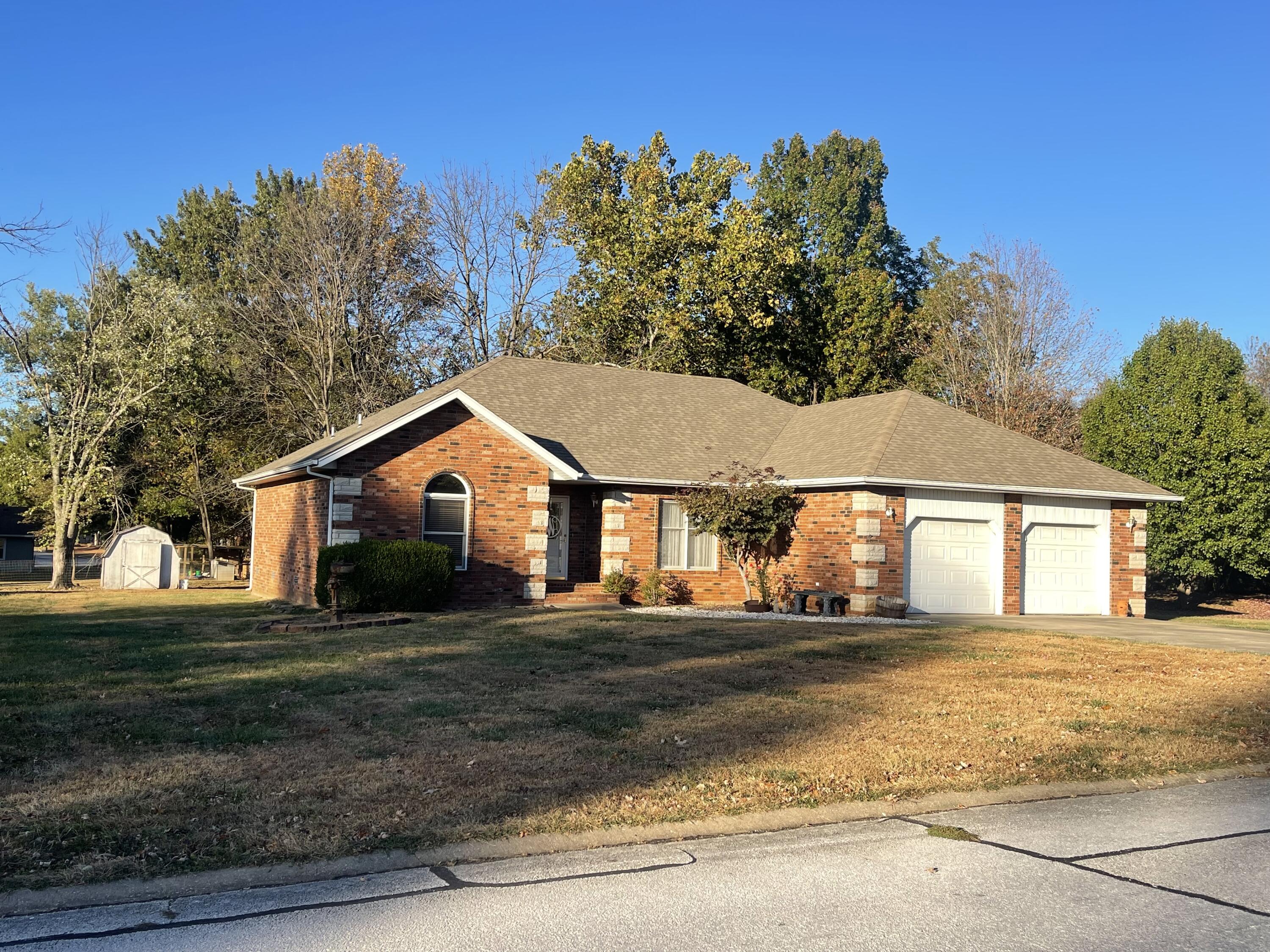 2403 Lamborn Lane Property Photo 4