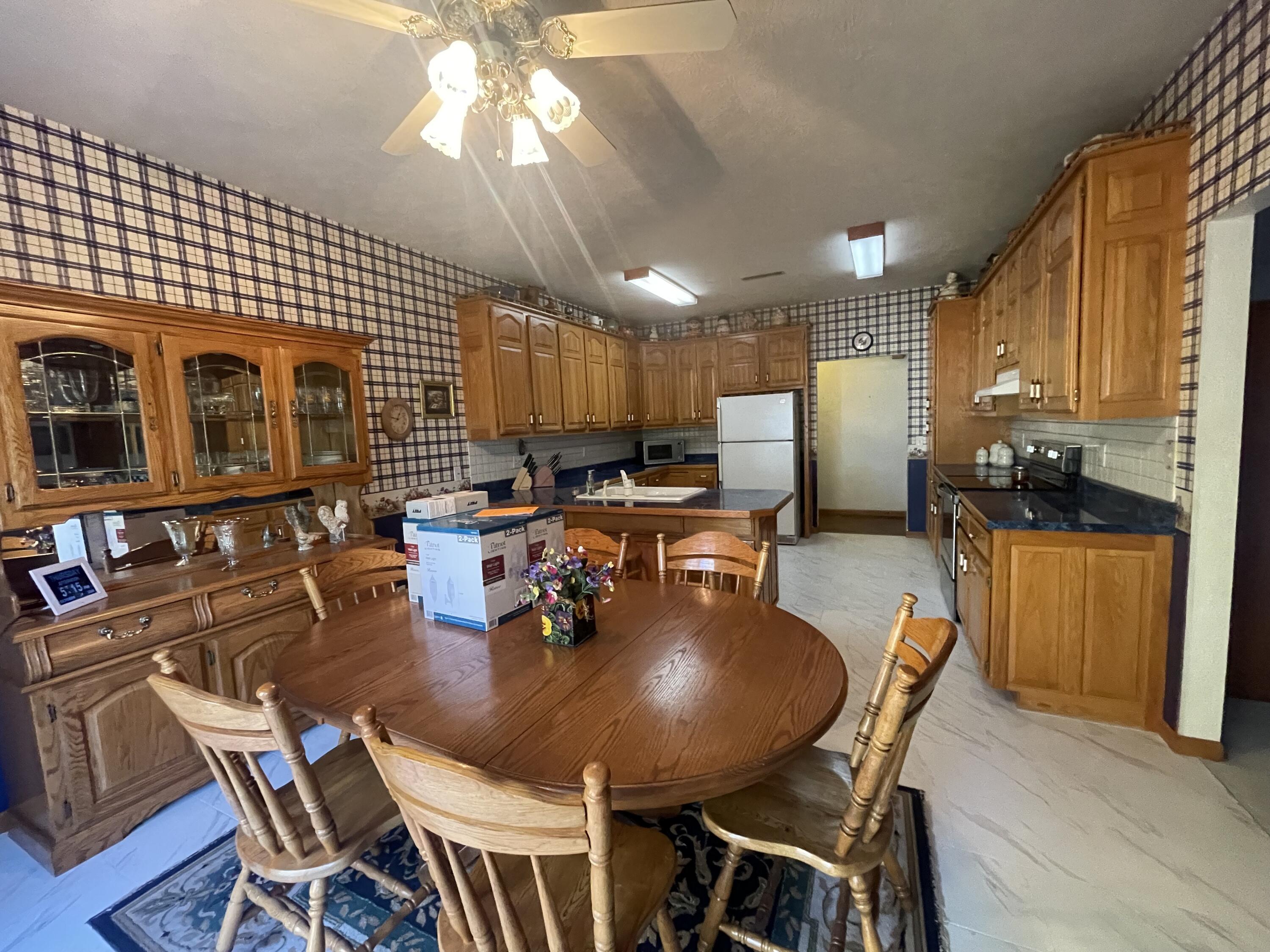 2403 Lamborn Lane Property Photo 23