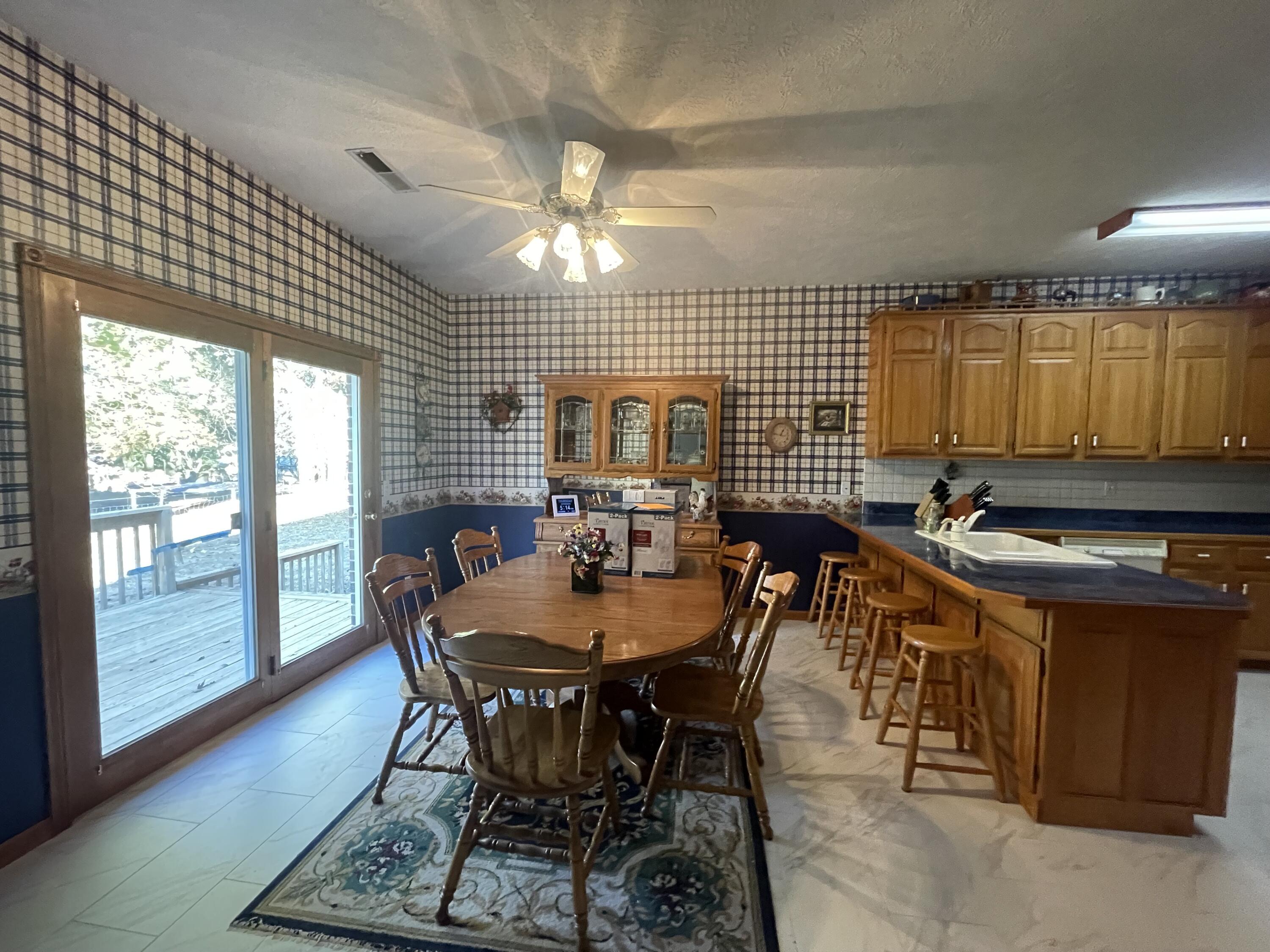 2403 Lamborn Lane Property Photo 25