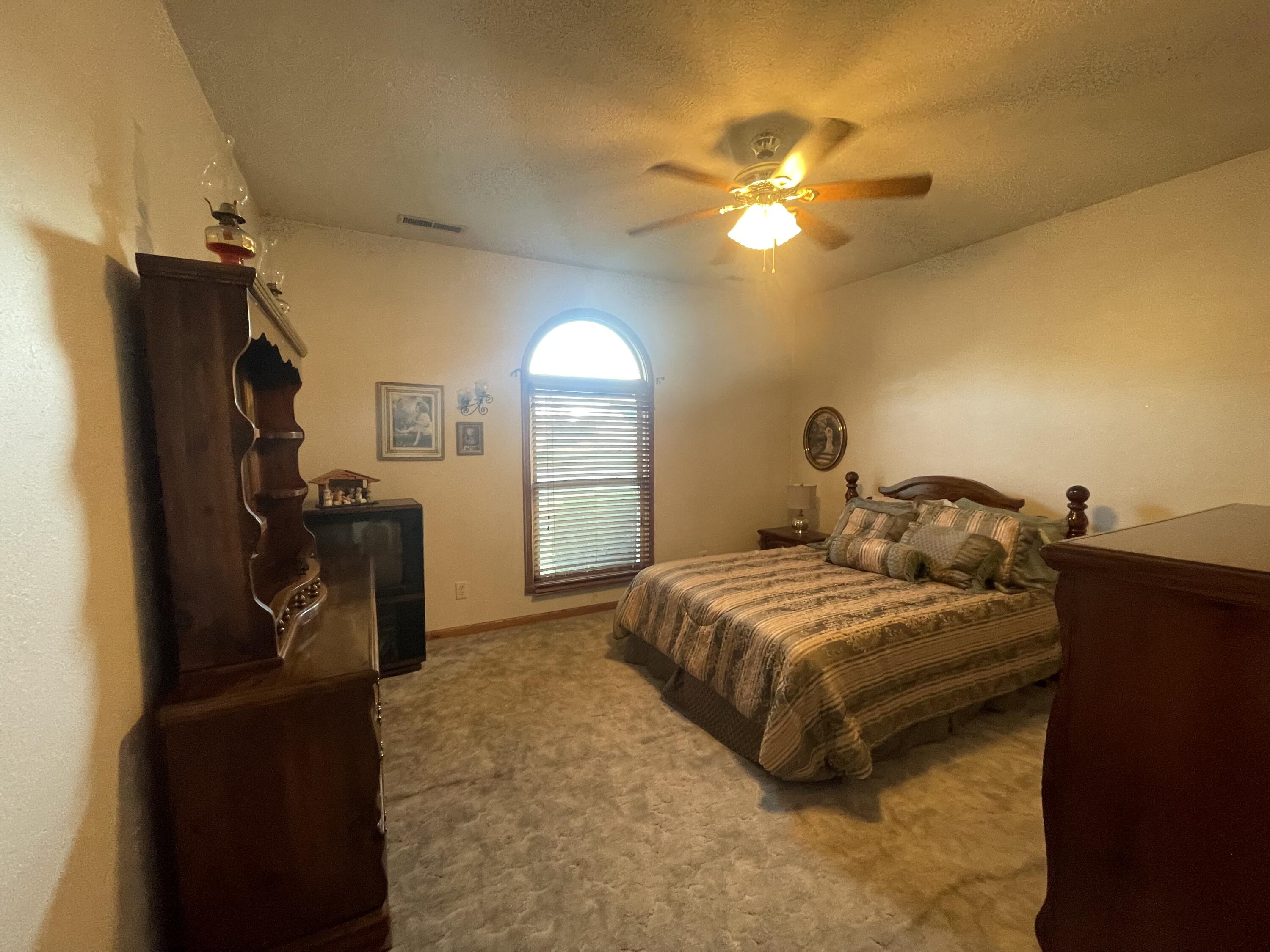 2403 Lamborn Lane Property Photo 32