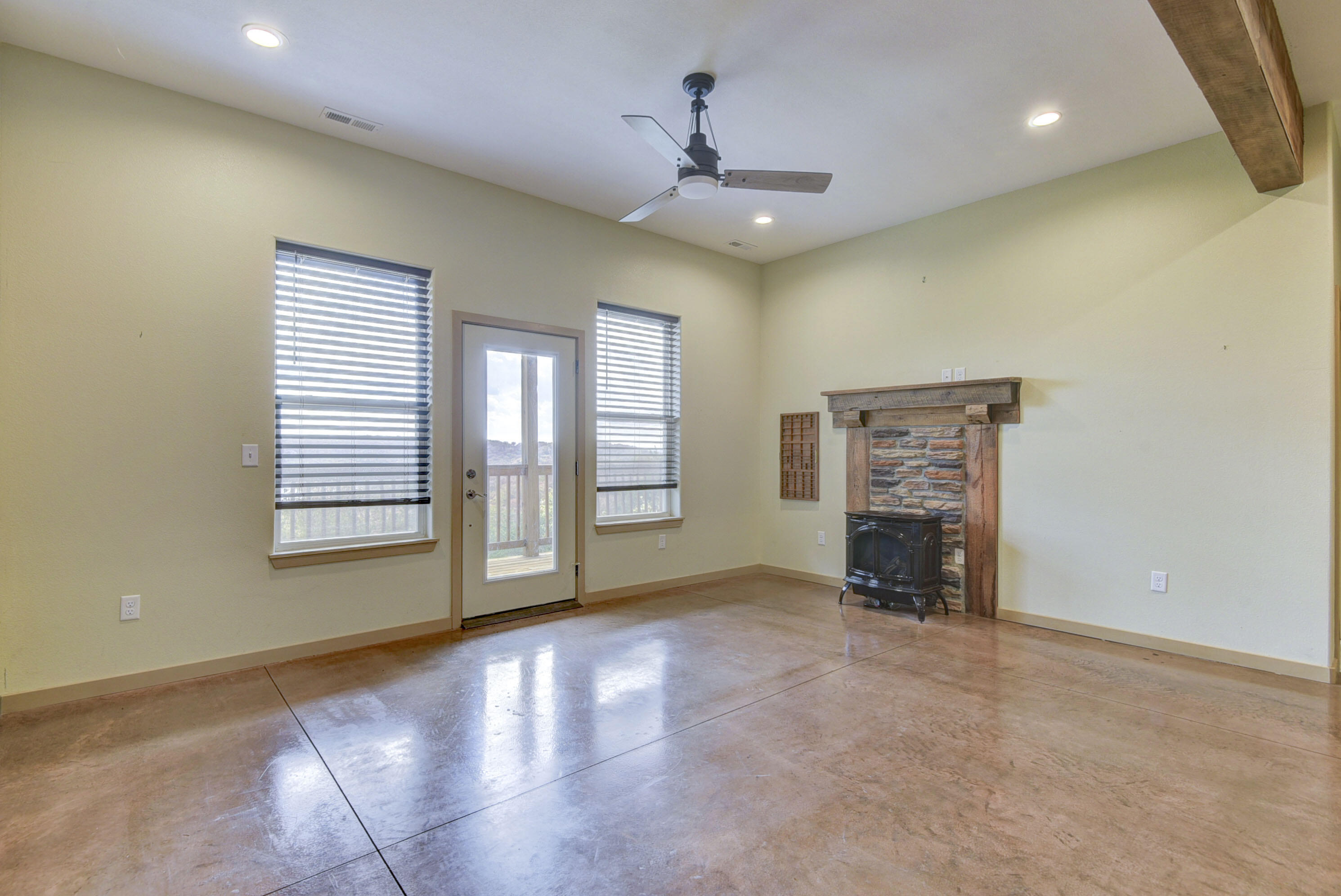 3133 Talking Rocks Road Property Photo 35