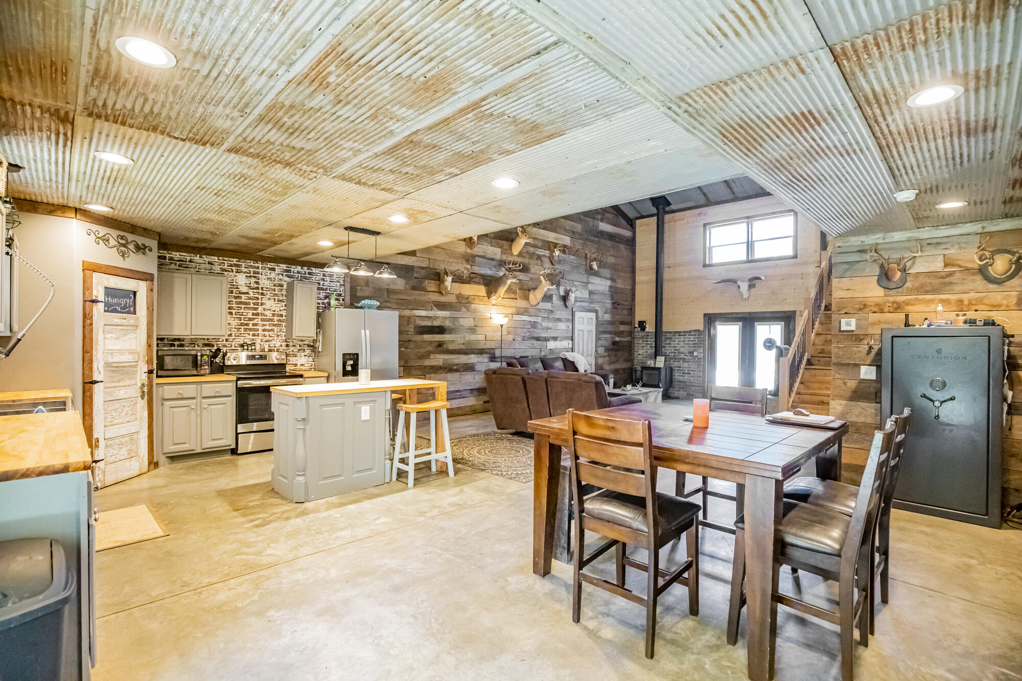 3383 P R 2212 Property Photo 23