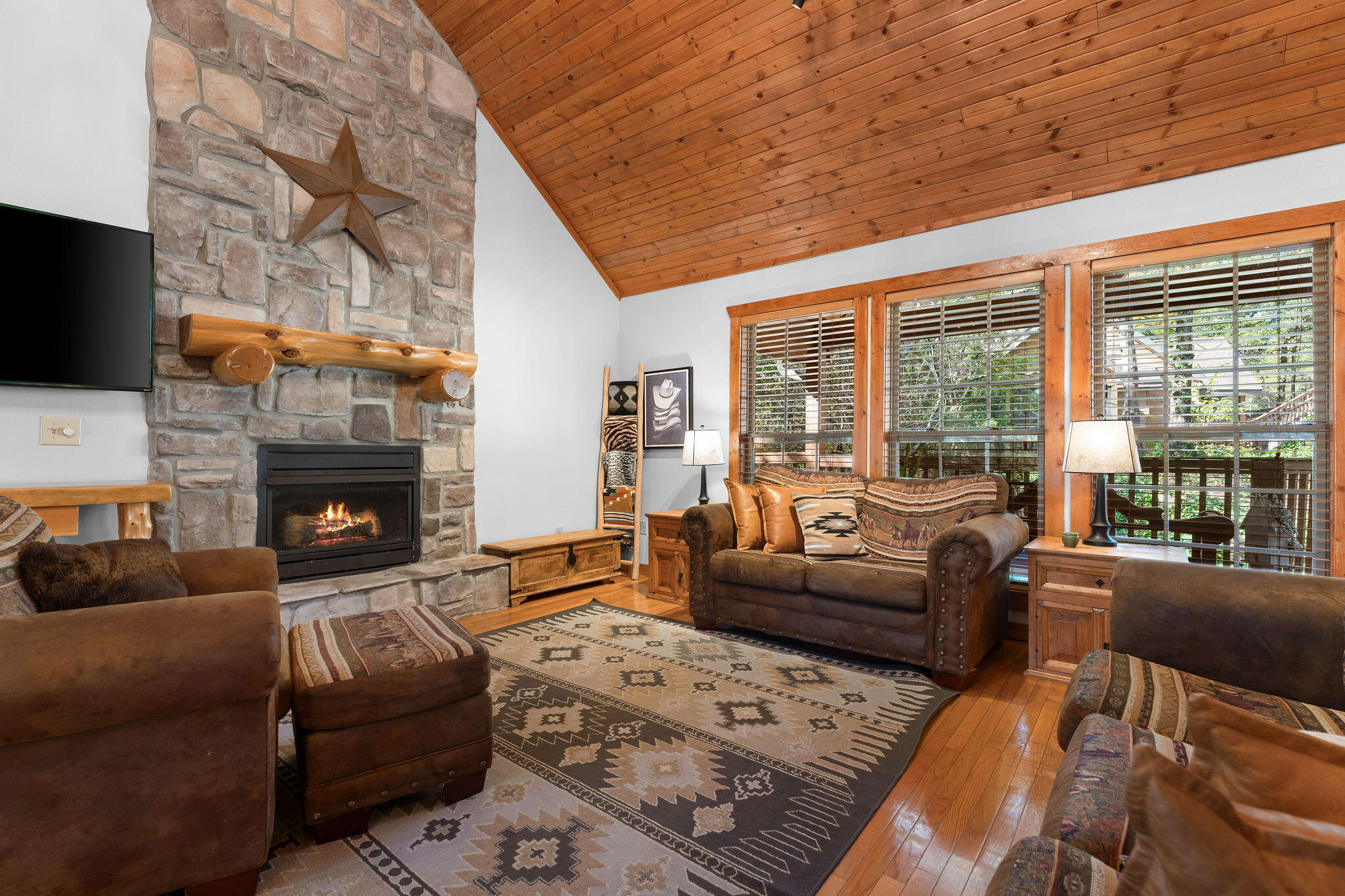 24 Baldknobber Drive Property Photo 6