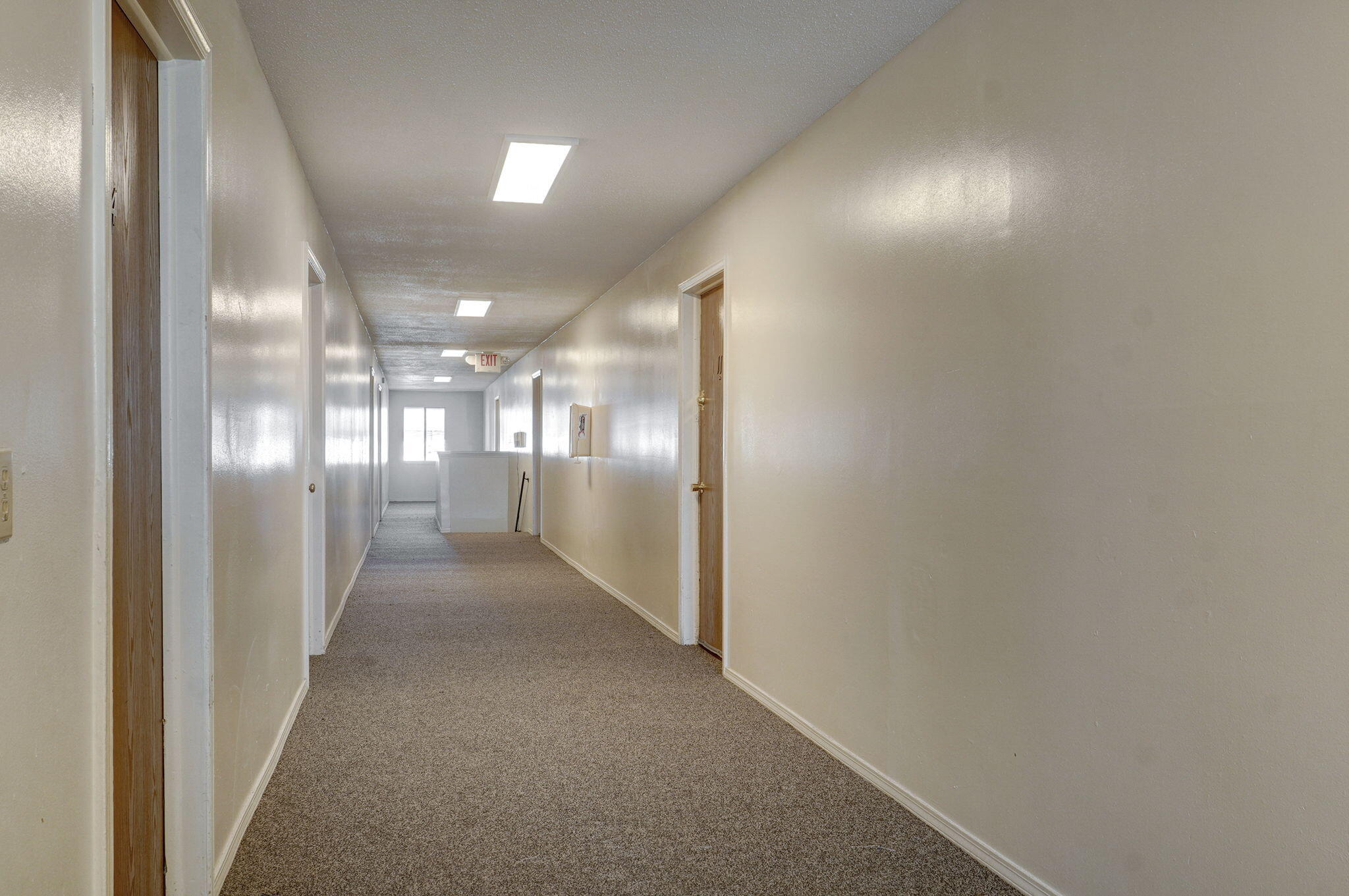 933 South Wildan Avenue Property Photo 3