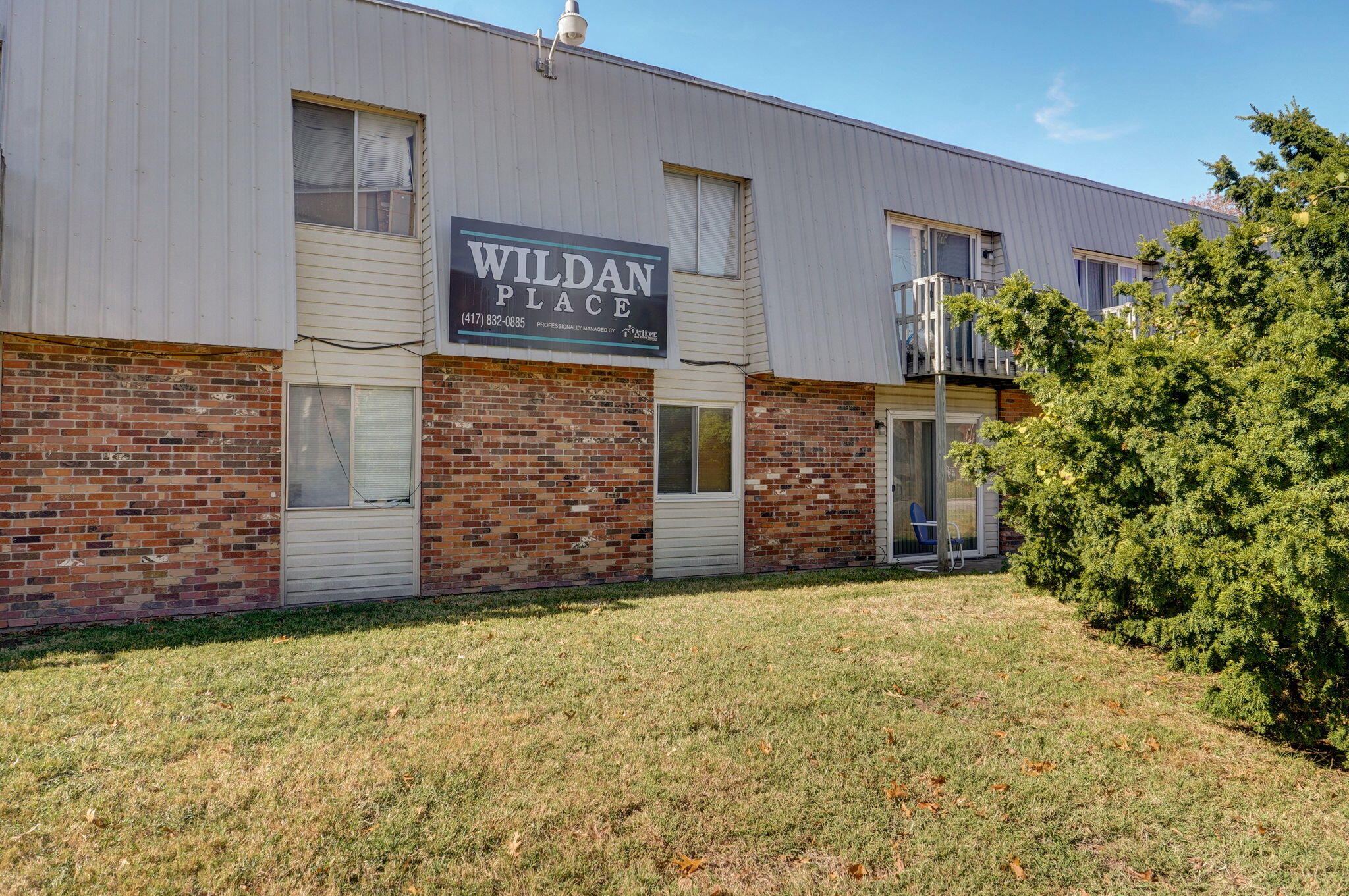 933 South Wildan Avenue Property Photo 9