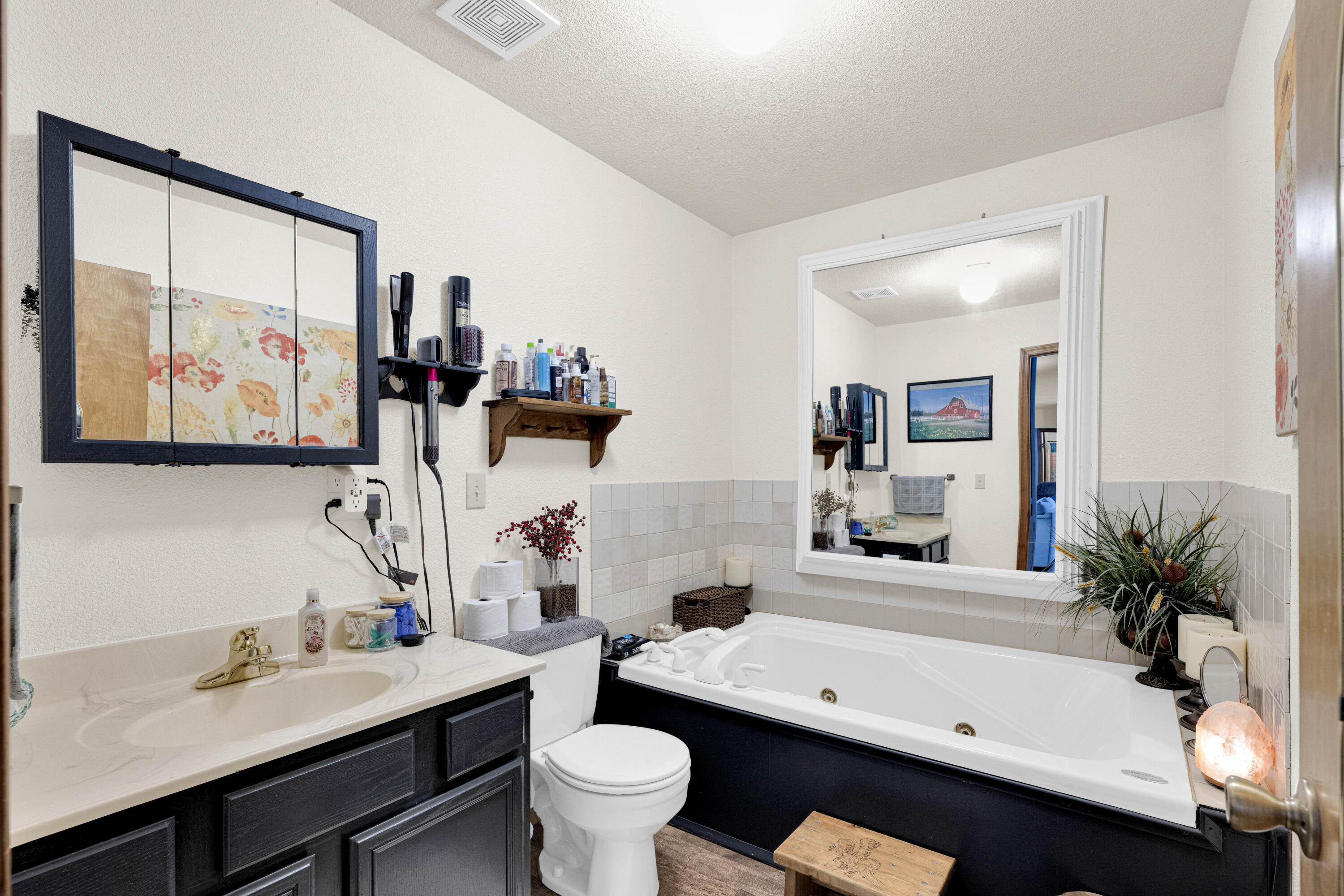10000 County Road 6550 Property Photo 15