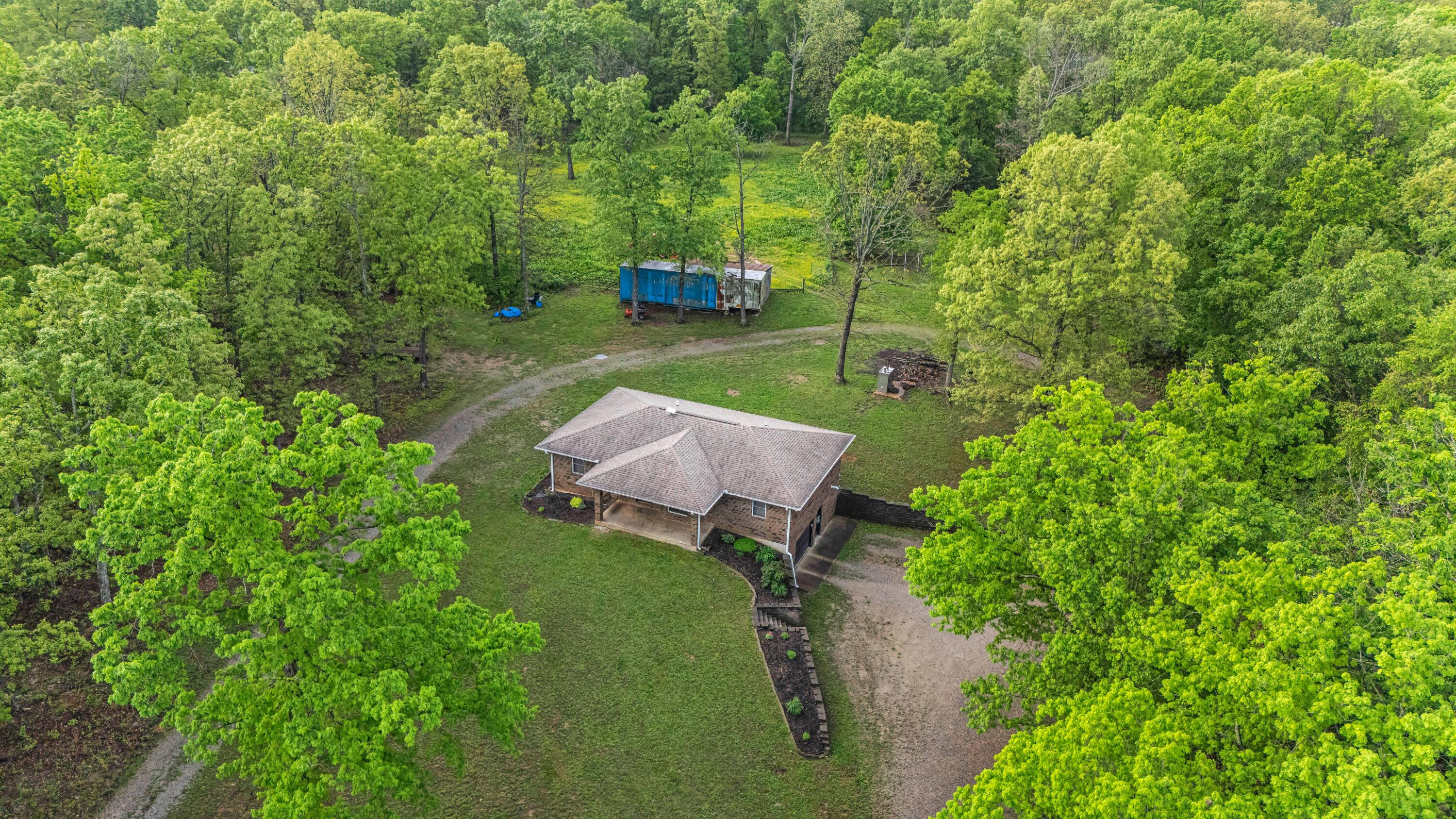 10000 County Road 6550 Property Photo 31