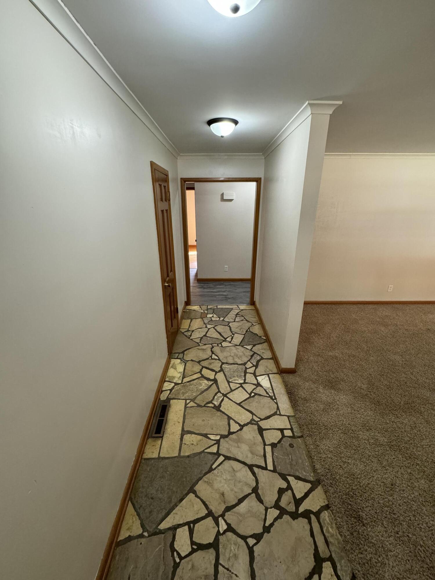 2734 East Glenwood Street Property Photo 3