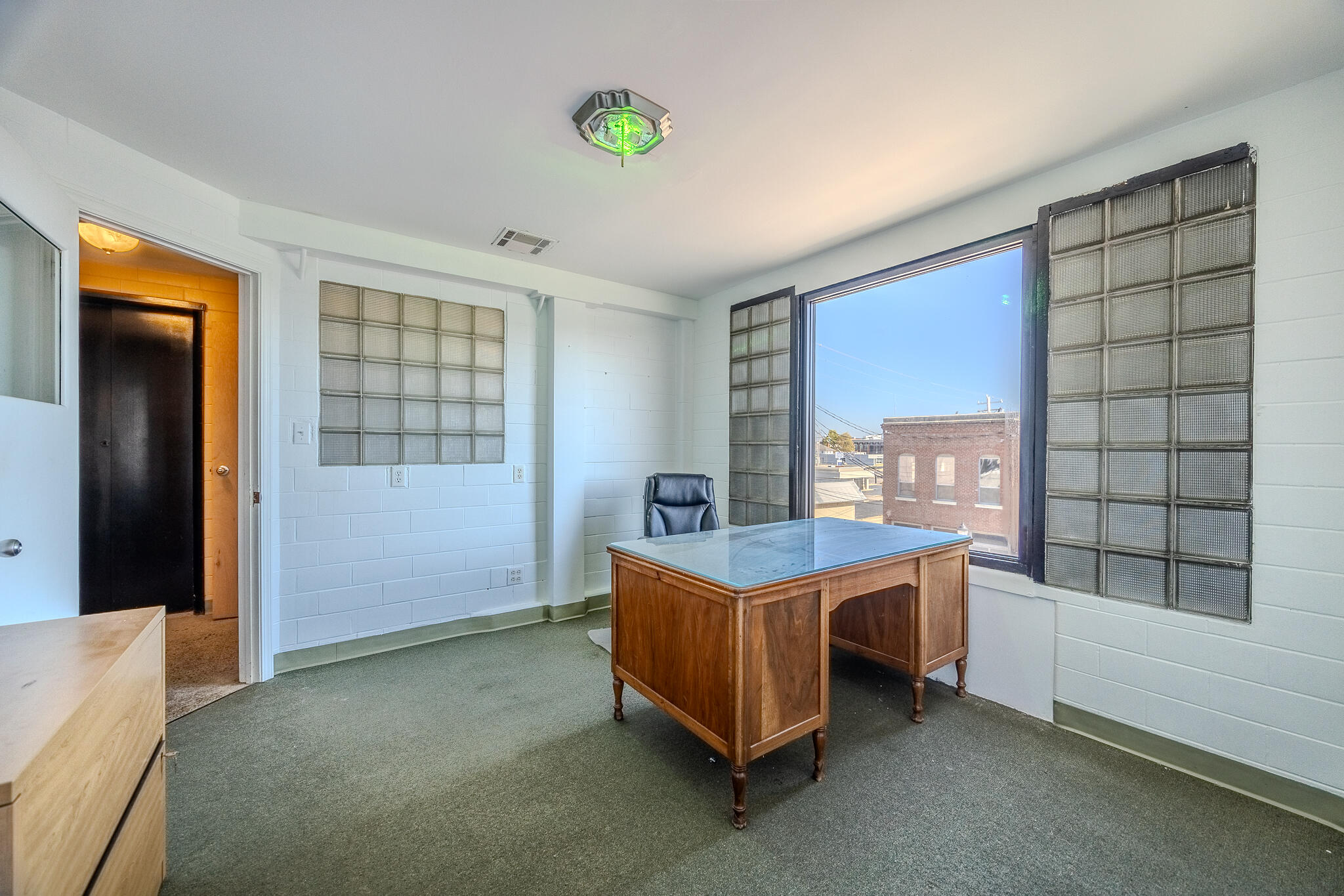 201 West Commercial Street Property Photo 48