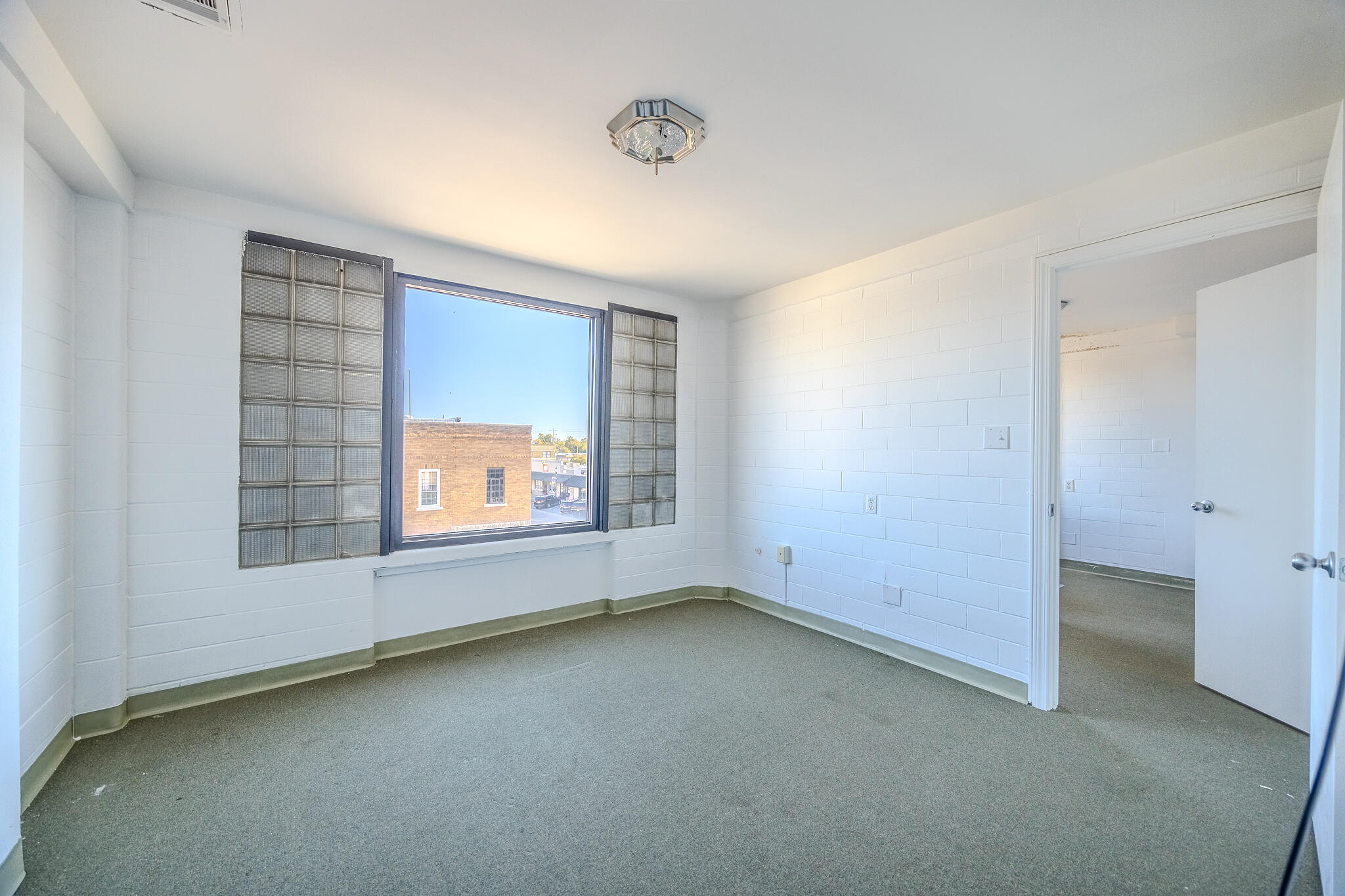 201 West Commercial Street Property Photo 51