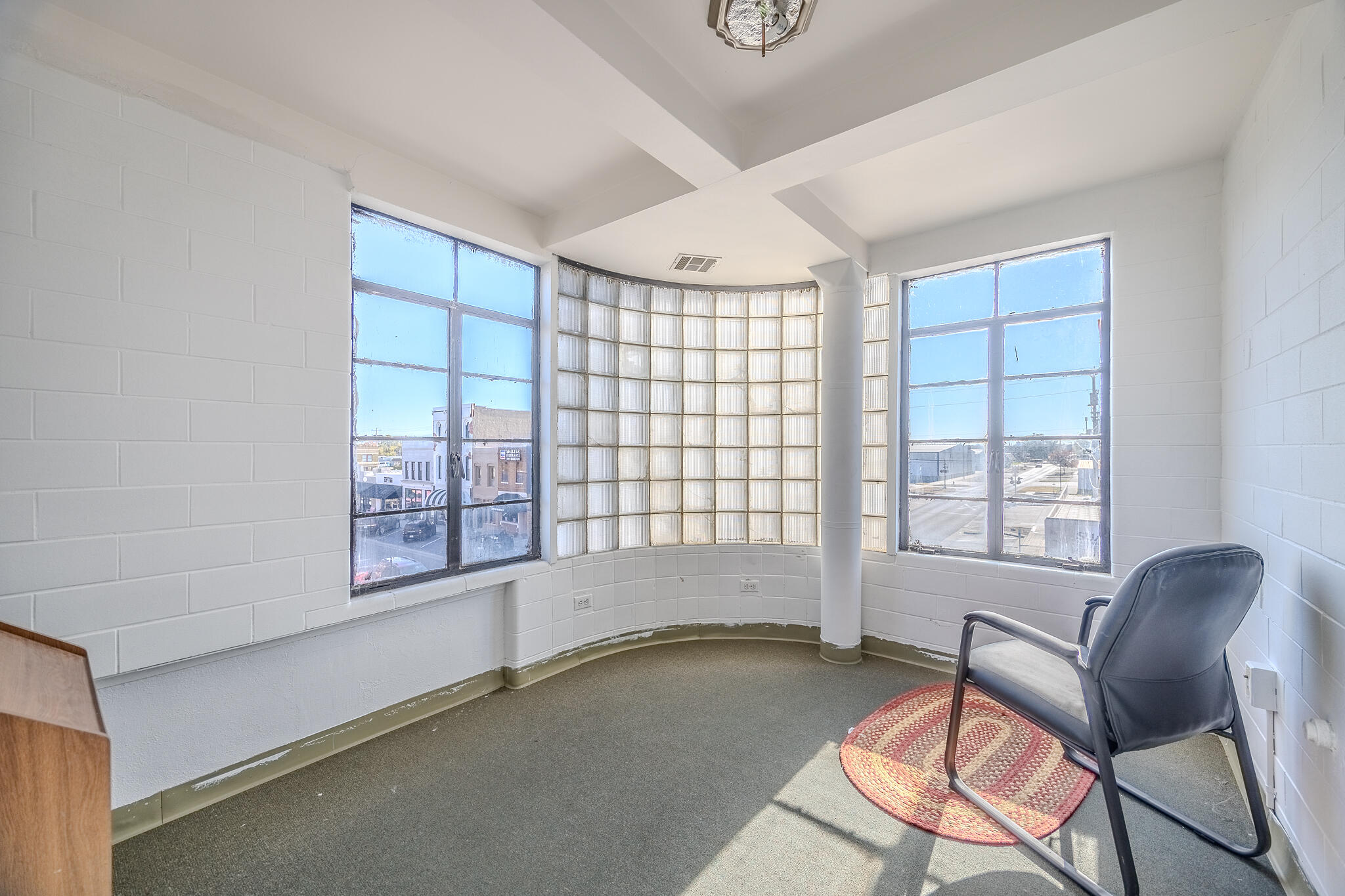 201 West Commercial Street Property Photo 55